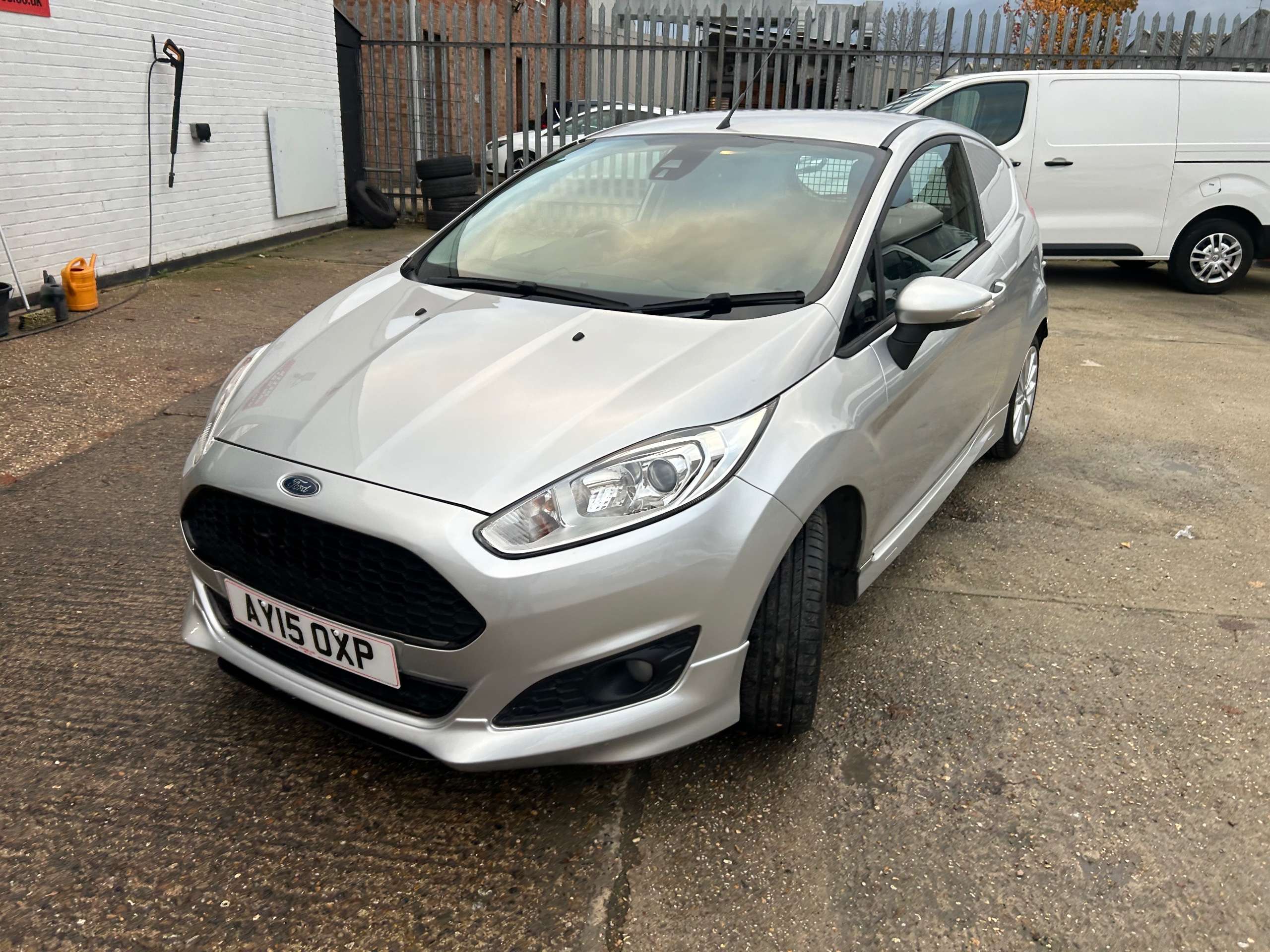 2015 FORD FIESTA 2015 FORD FIESTA