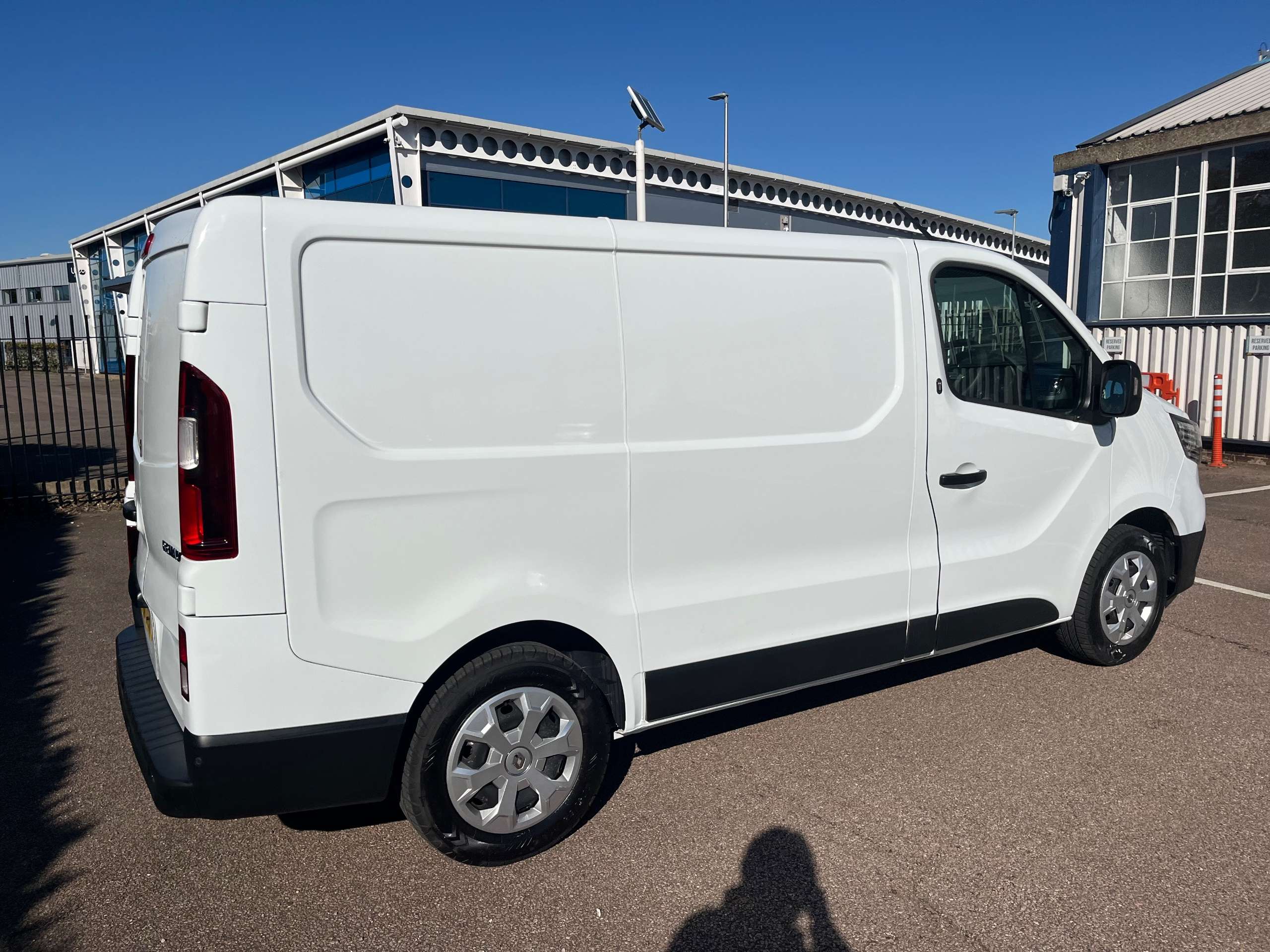 2023 RENAULT TRAFIC 2023 RENAULT TRAFIC