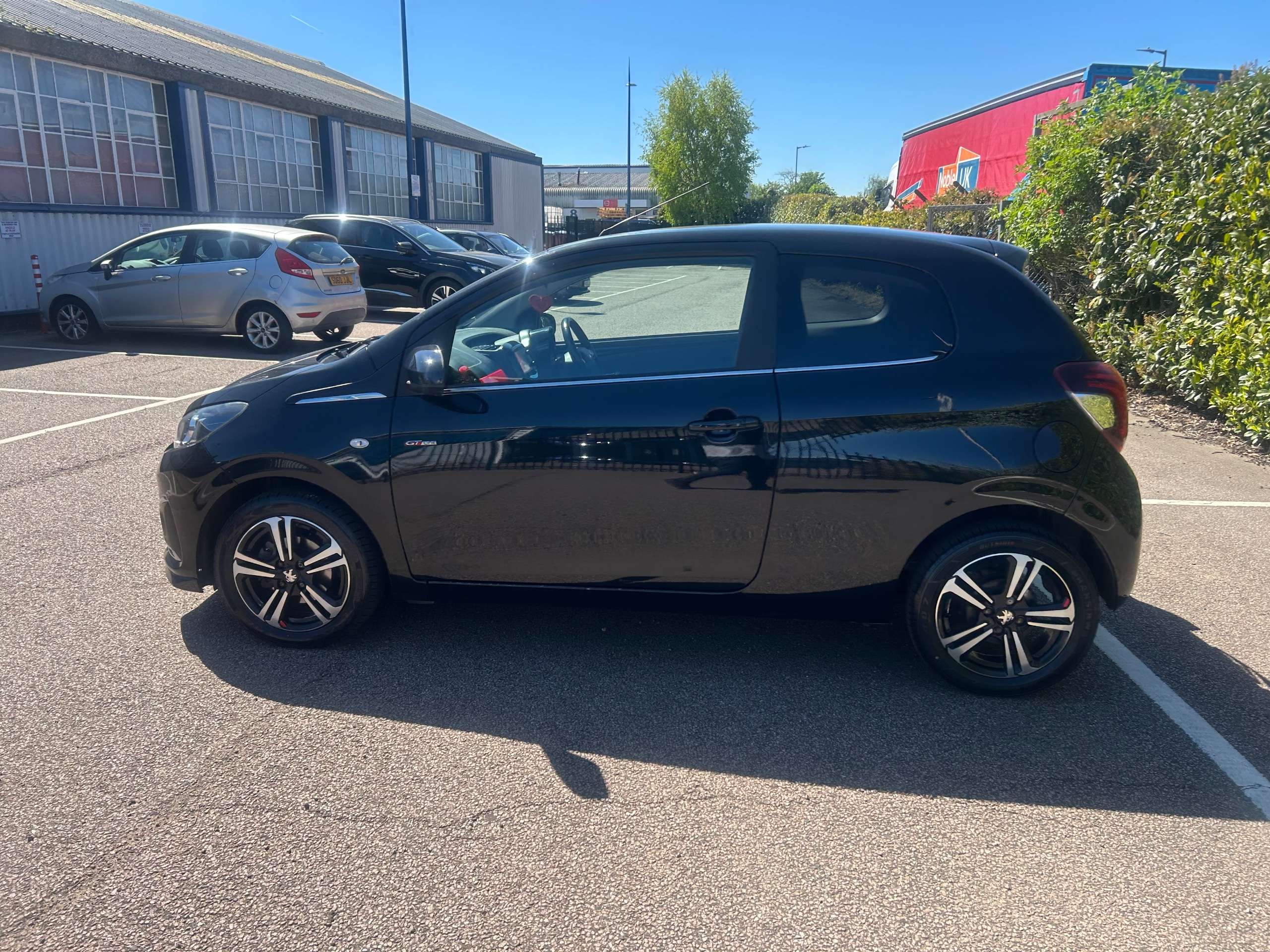 2017 PEUGEOT 108 2017 PEUGEOT 108