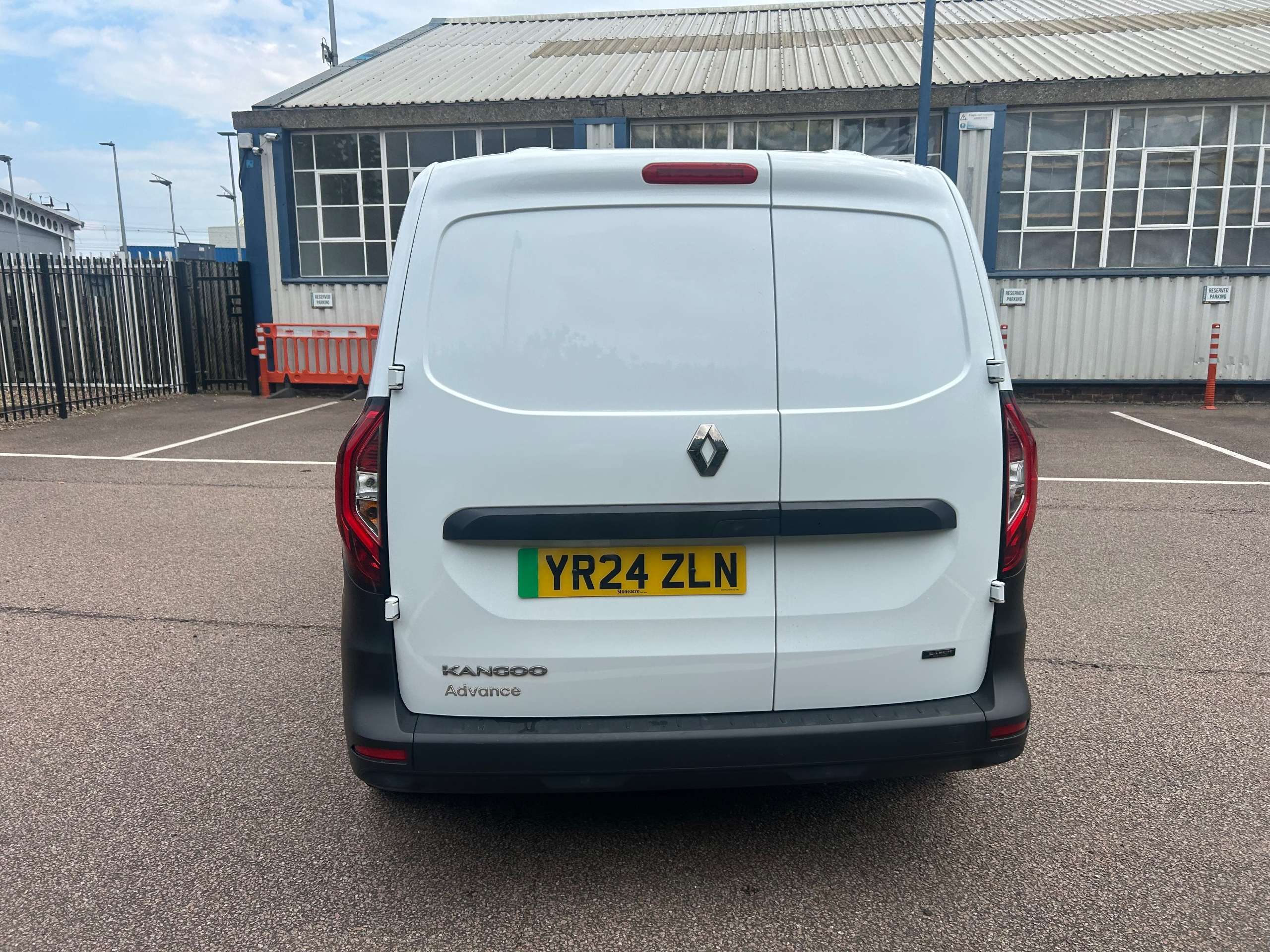 2024 RENAULT KANGOO 2024 RENAULT KANGOO