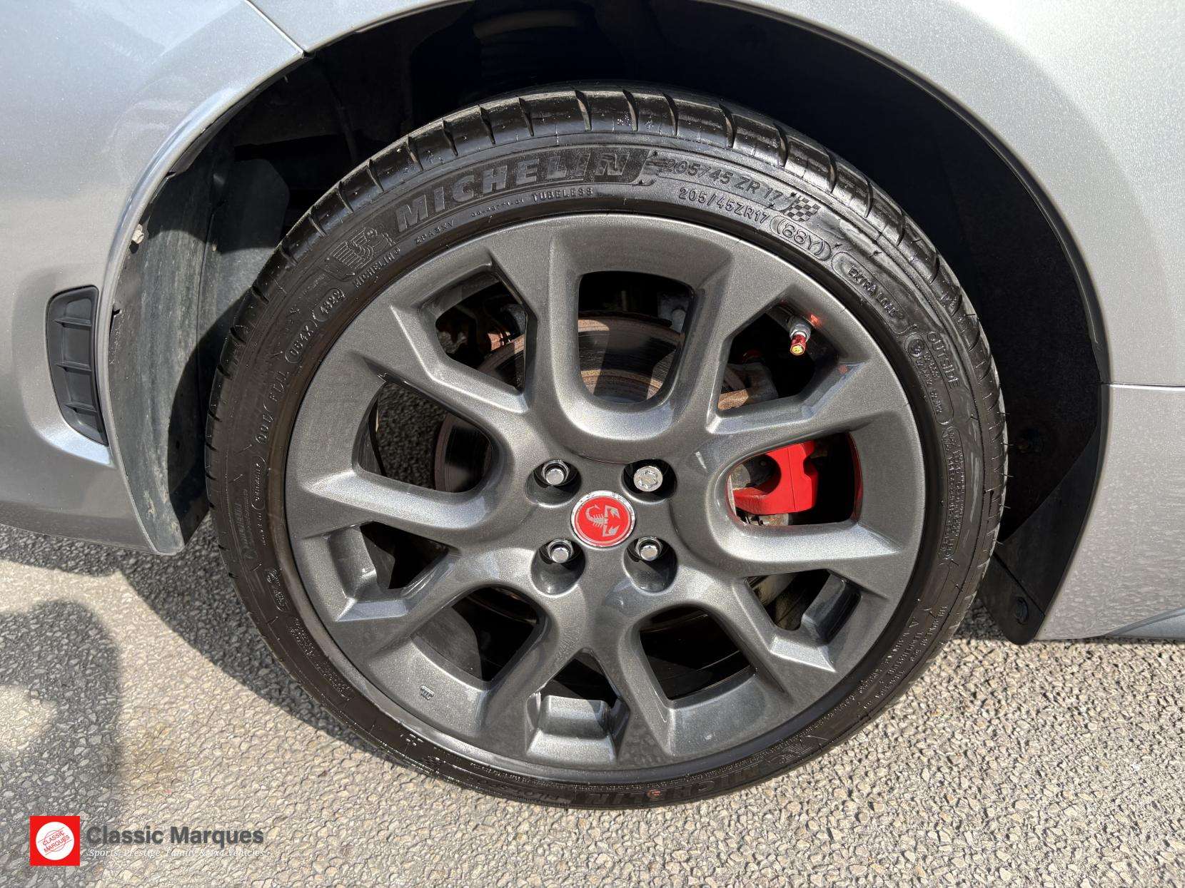 2017 ABARTH 124 SPIDER 2017 ABARTH 124 SPIDER