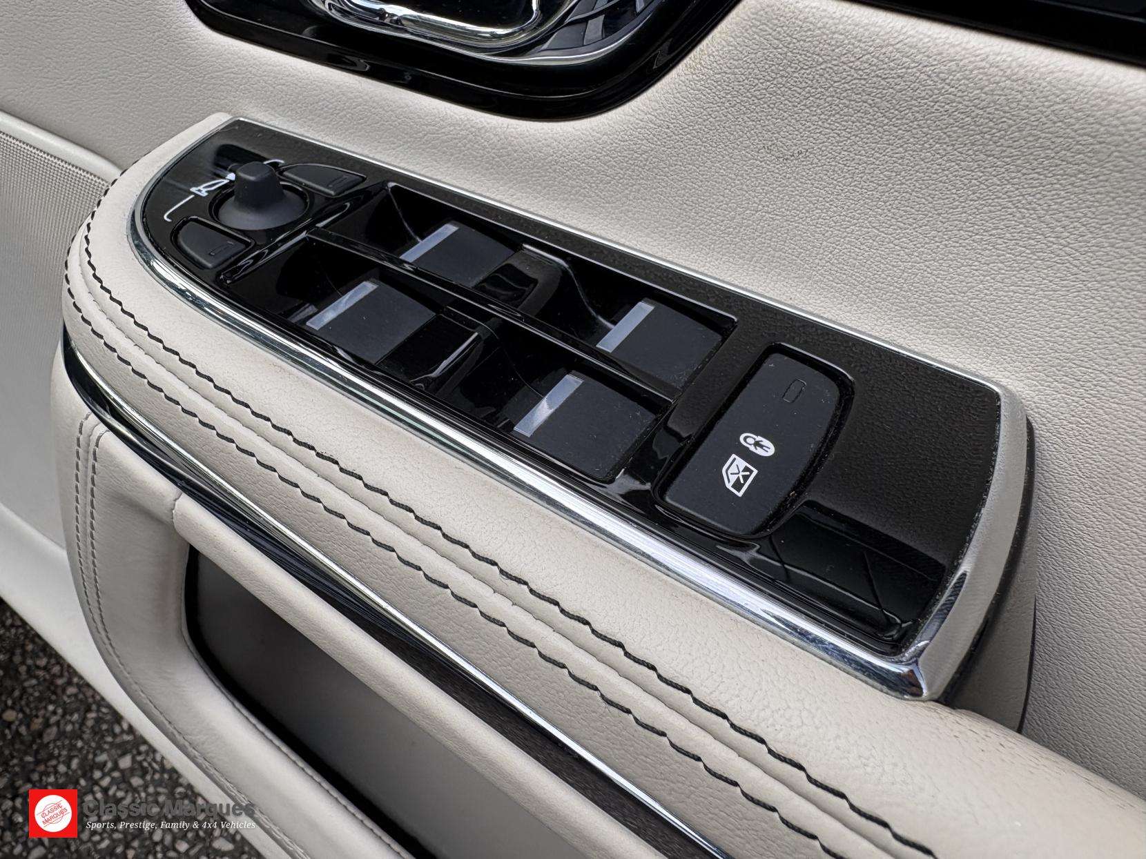 2016 JAGUAR XJ 2016 JAGUAR XJ