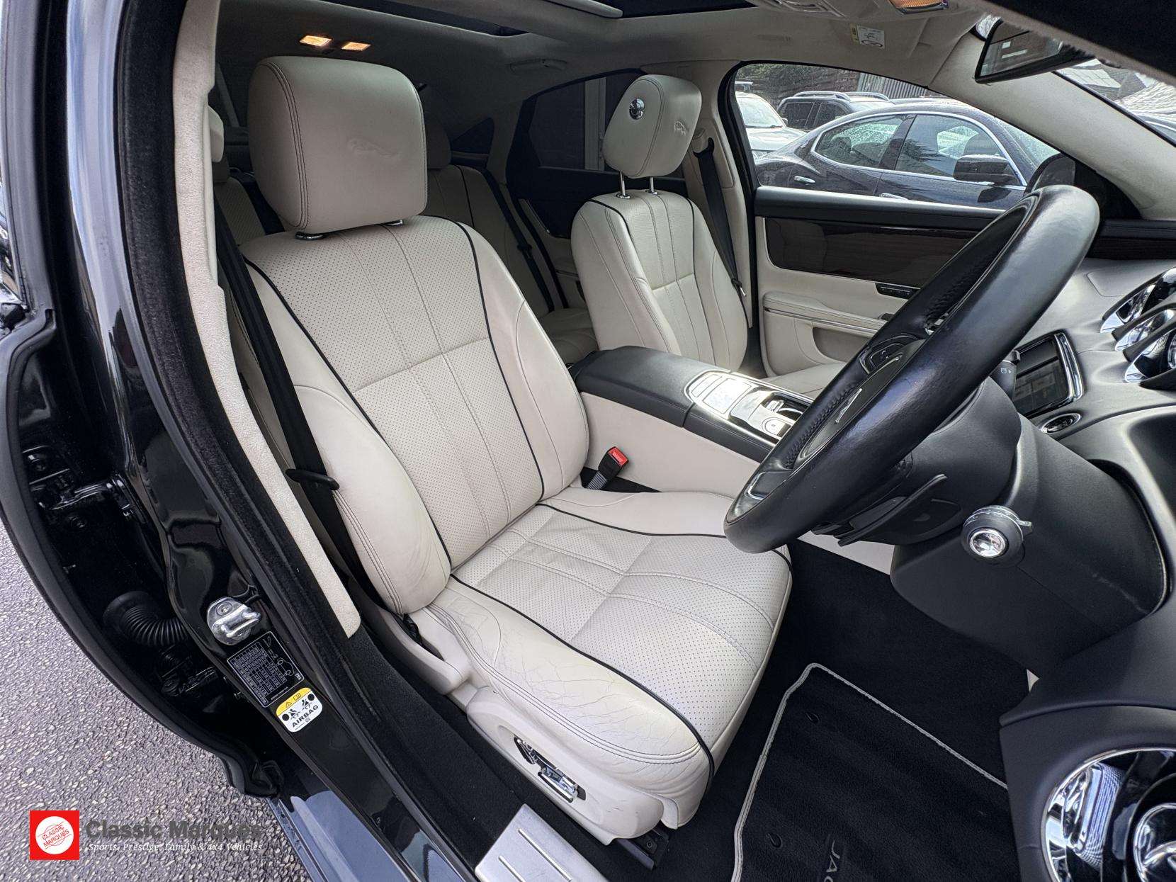 2016 JAGUAR XJ 2016 JAGUAR XJ