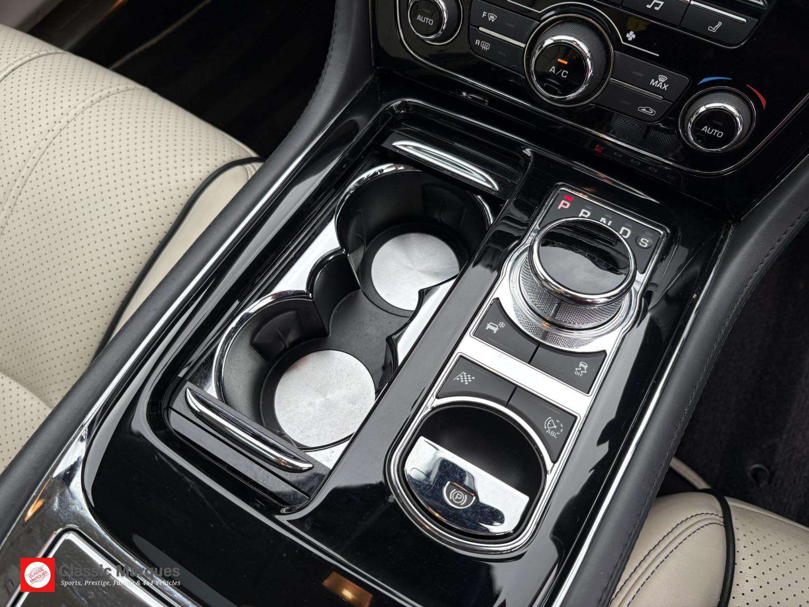 2016 JAGUAR XJ 2016 JAGUAR XJ