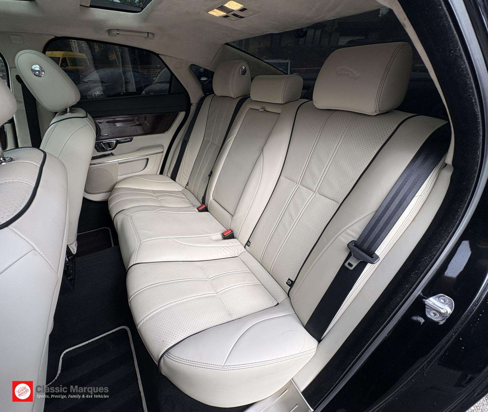 2016 JAGUAR XJ 2016 JAGUAR XJ