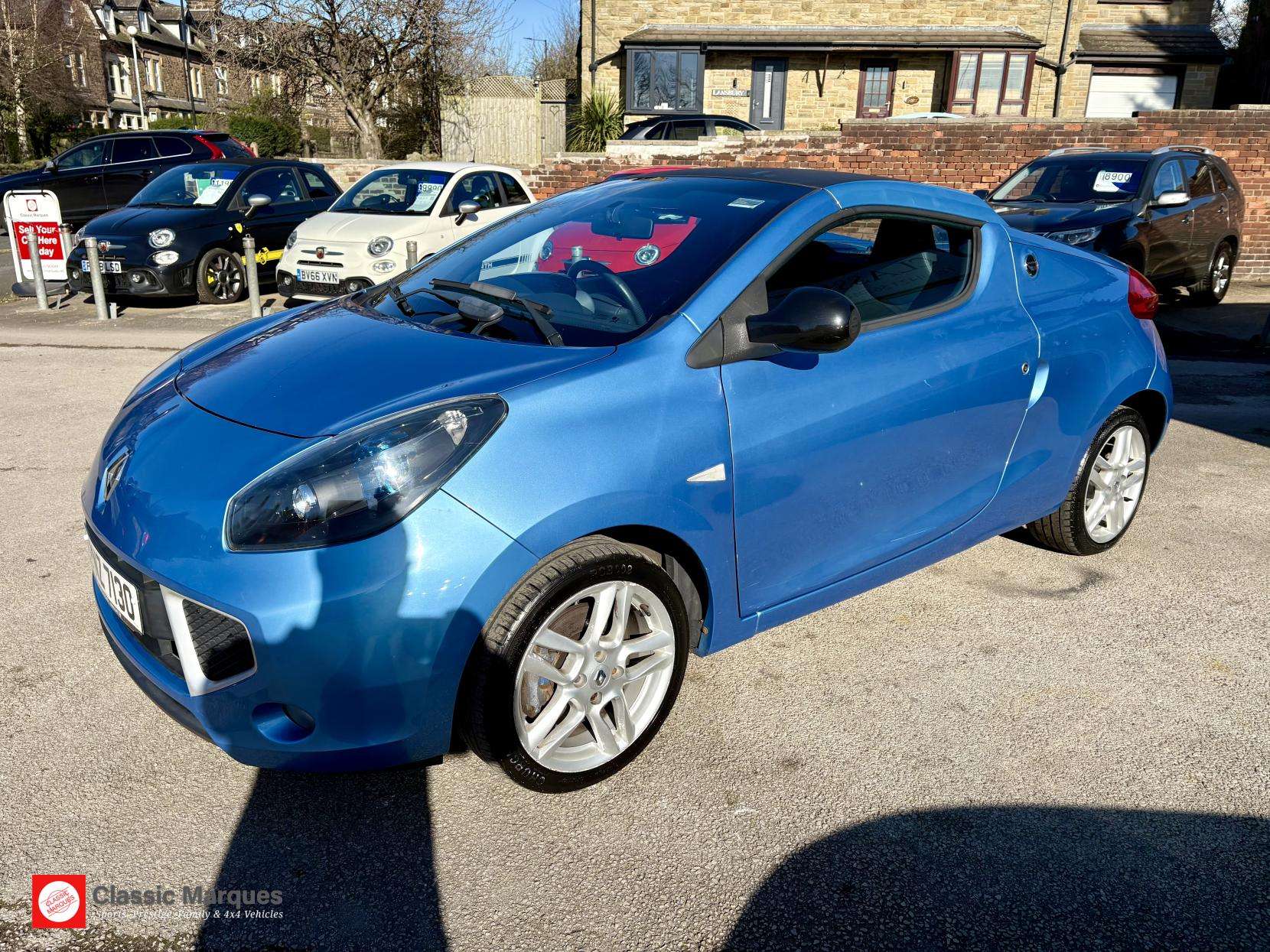 A 2011 RENAULT WIND 1.2 TCe Dynamique Convertible 2dr Petrol Manual Euro 5 (100 ps) A 2011 RENAULT WIND 1.2 TCe Dynamique Convertible 2dr Petrol Manual Euro 5 (100 ps)