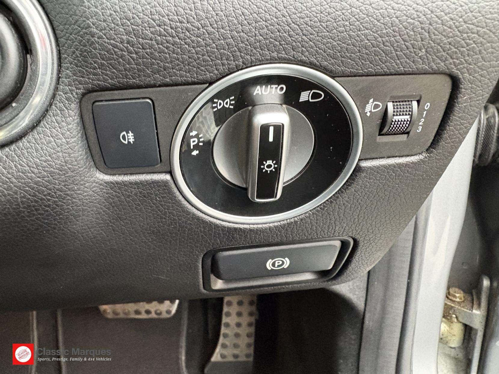 2012 MERCEDES-BENZ SLK 2012 MERCEDES-BENZ SLK