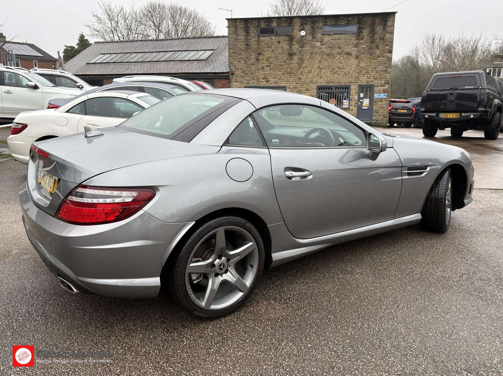 A 2012 MERCEDES-BENZ SLK 3.5 SLK350 BlueEfficiency AMG Sport Convertible 2dr Petrol G-Tronic+ Euro 5 (s/s) (306 ps) A 2012 MERCEDES-BENZ SLK 3.5 SLK350 BlueEfficiency AMG Sport Convertible 2dr Petrol G-Tronic+ Euro 5 (s/s) (306 ps)