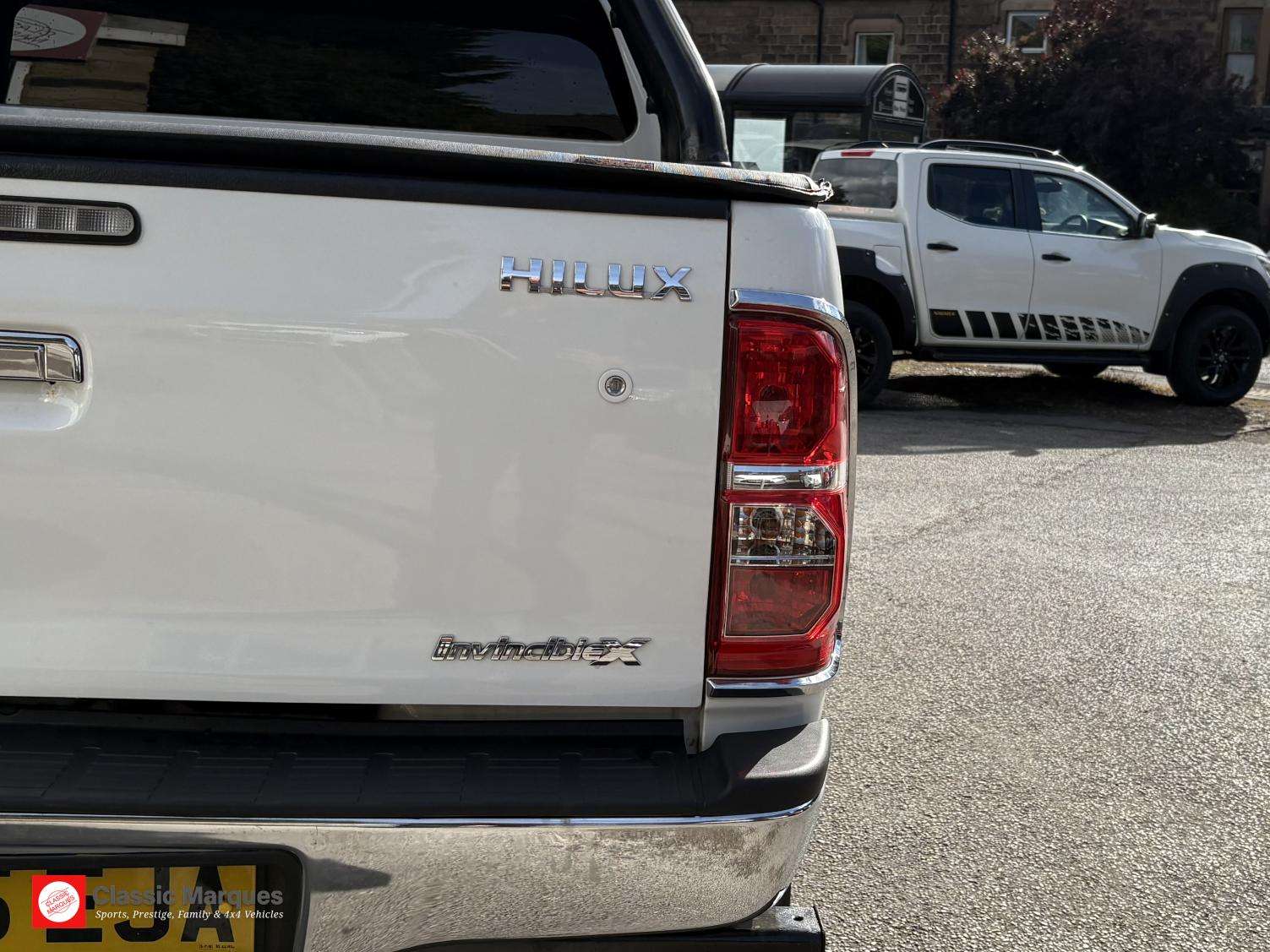 2015 TOYOTA HILUX 2015 TOYOTA HILUX