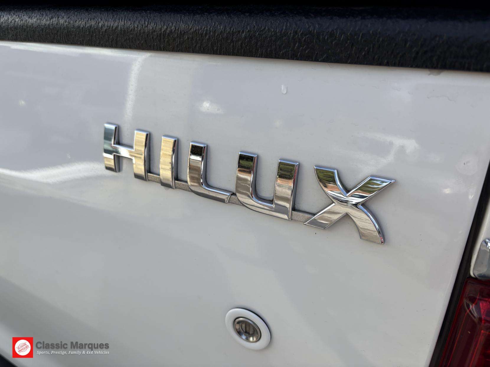 2015 TOYOTA HILUX 2015 TOYOTA HILUX