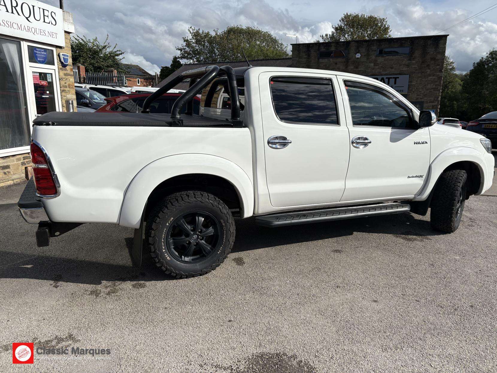 2015 TOYOTA HILUX 2015 TOYOTA HILUX
