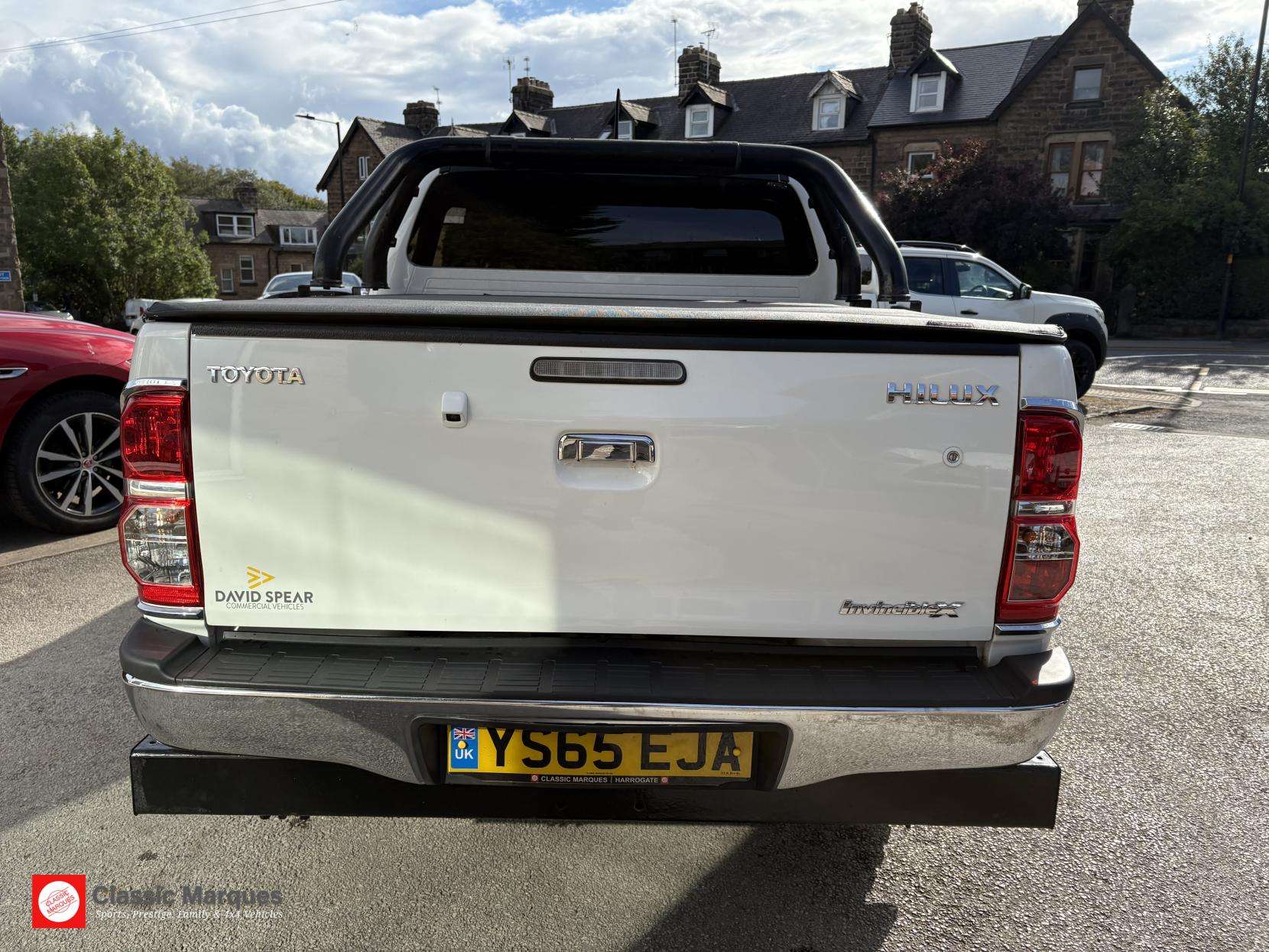 2015 TOYOTA HILUX 2015 TOYOTA HILUX