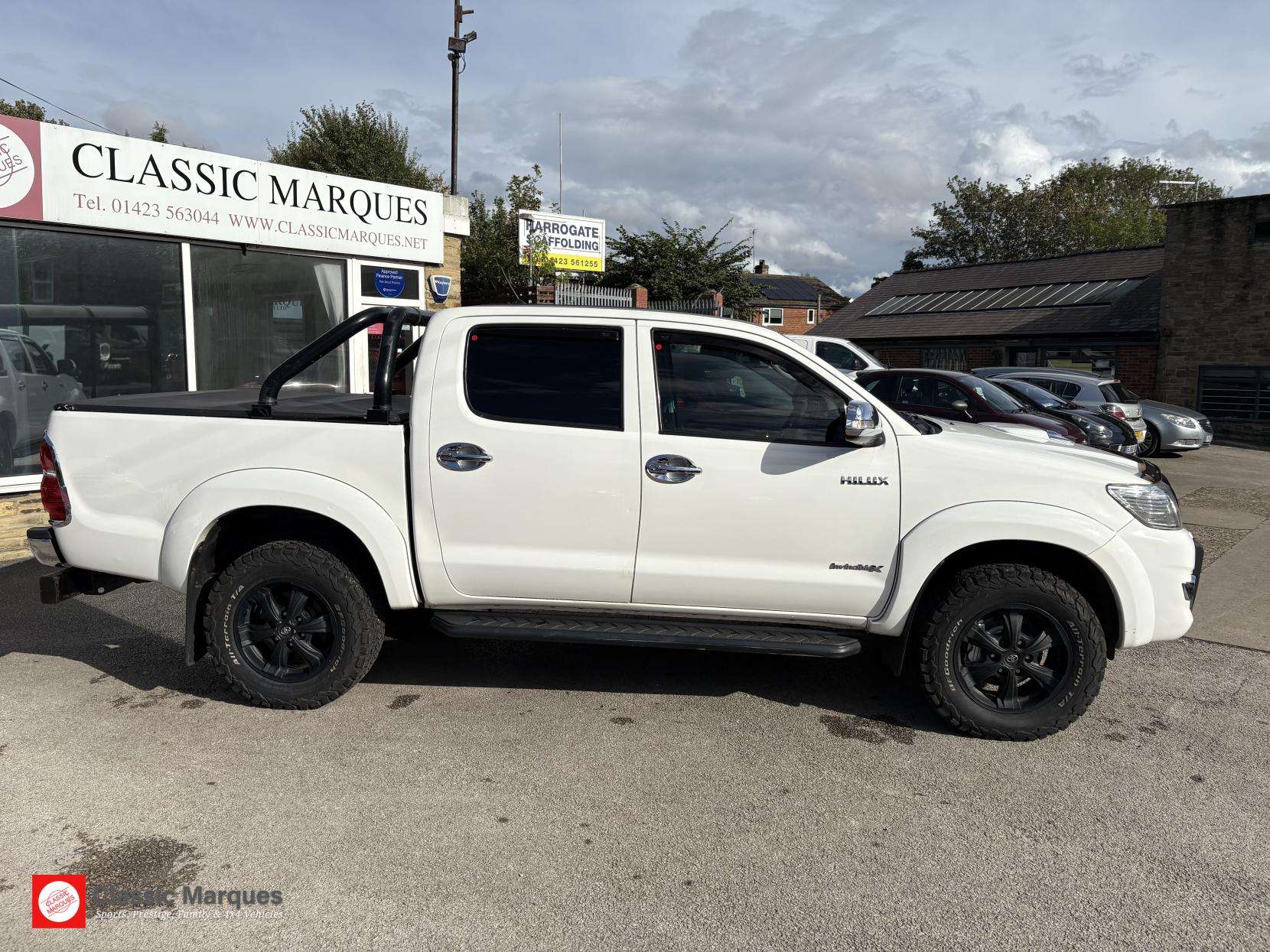 2015 TOYOTA HILUX 2015 TOYOTA HILUX