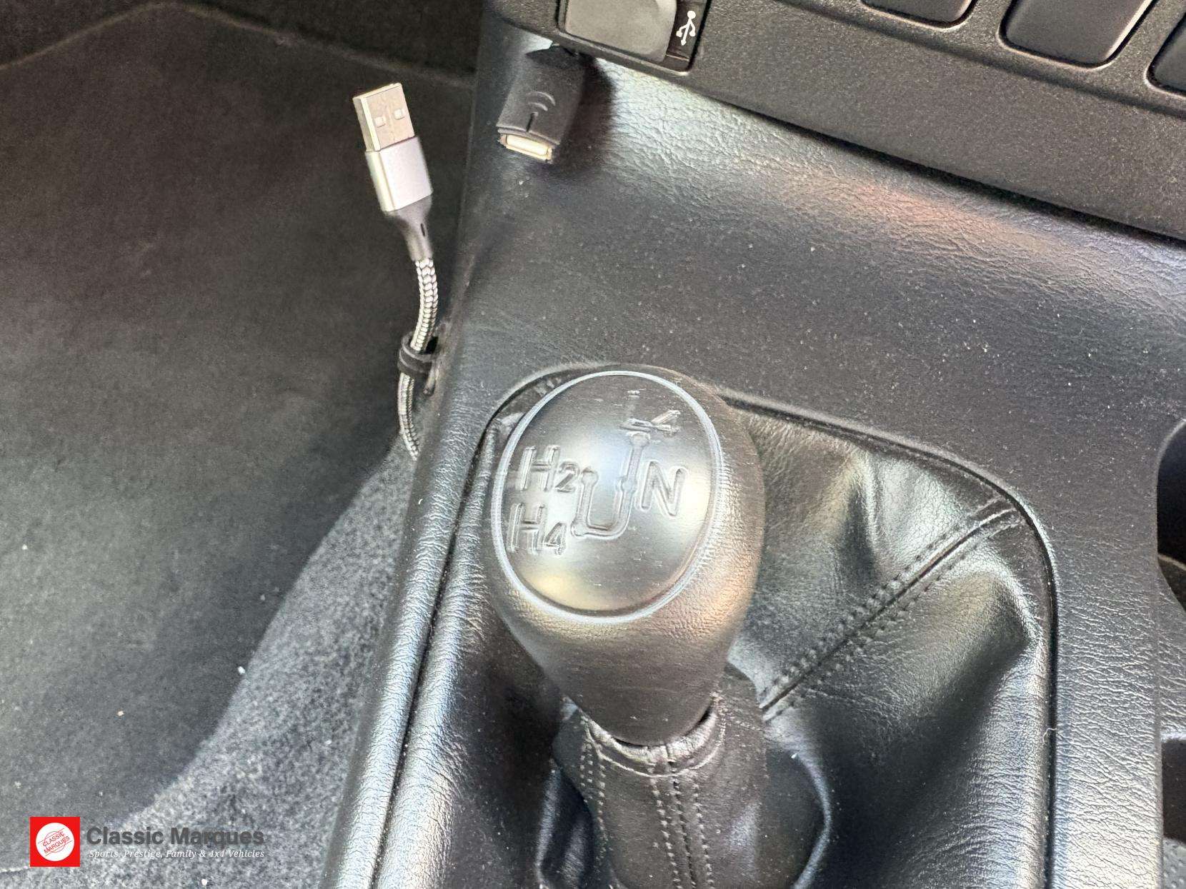 2015 TOYOTA HILUX 2015 TOYOTA HILUX