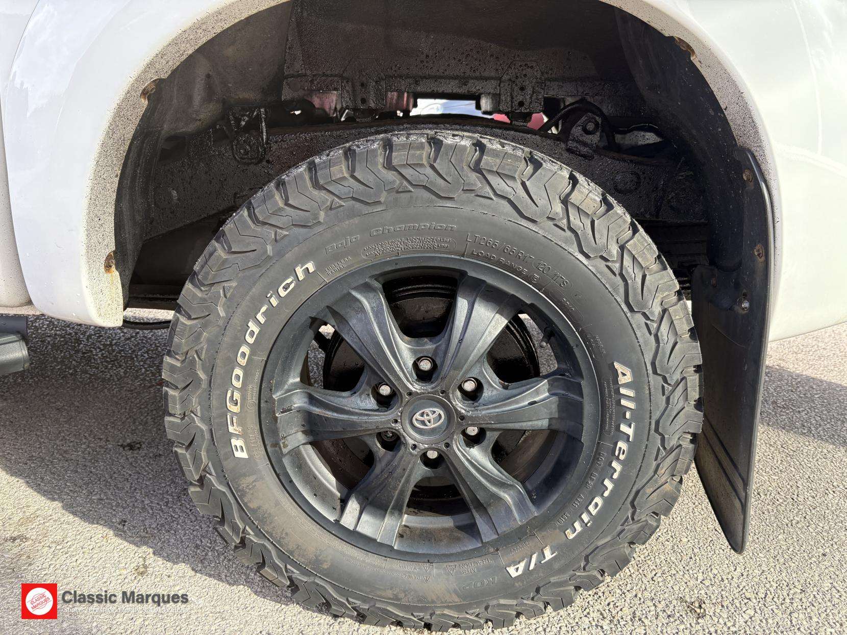 2015 TOYOTA HILUX 2015 TOYOTA HILUX