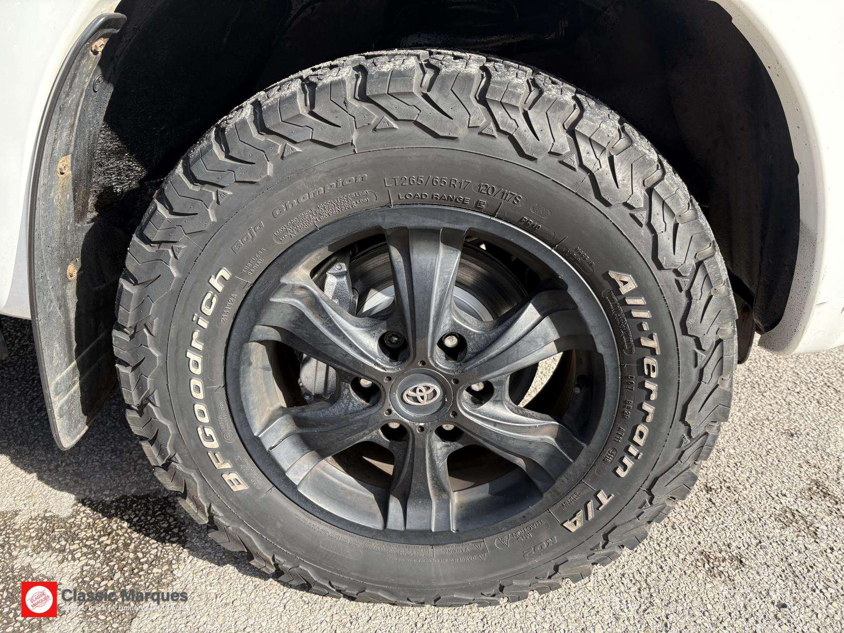 2015 TOYOTA HILUX 2015 TOYOTA HILUX