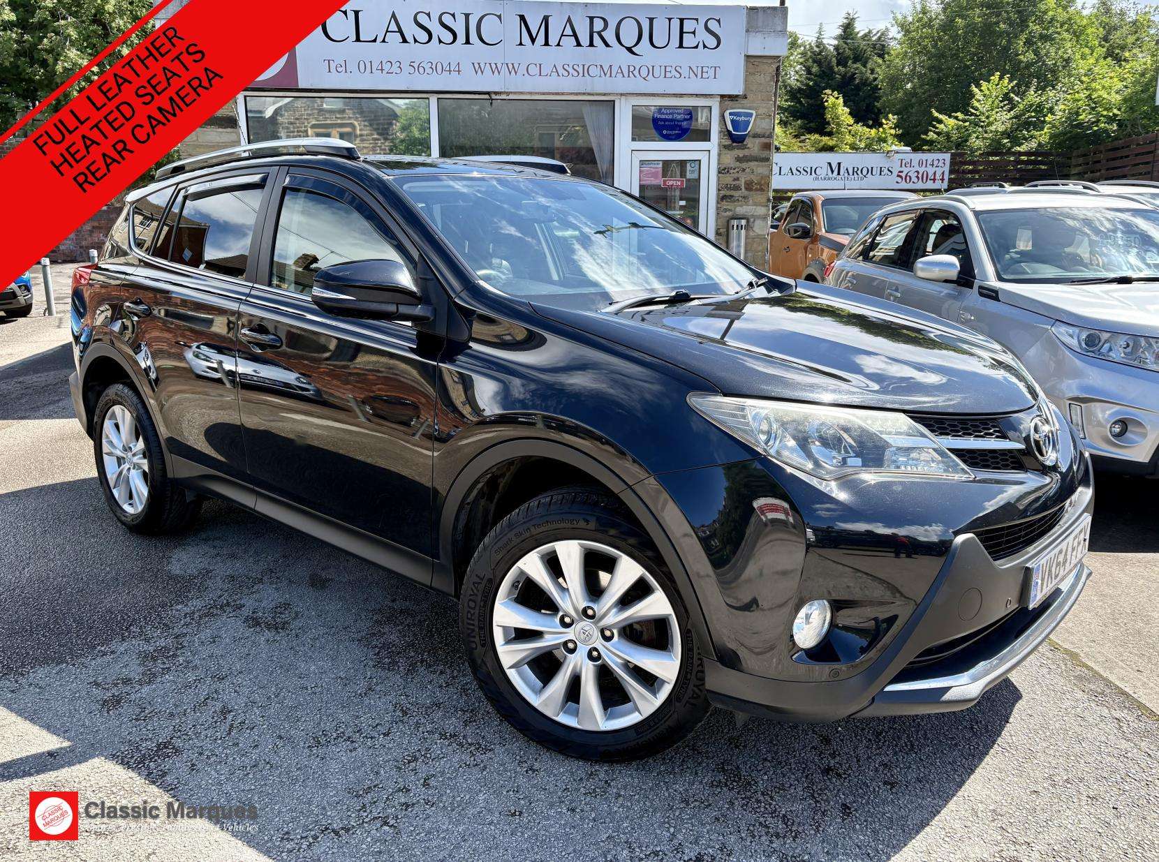 A 2014 TOYOTA RAV4 2.2 D-4D Invincible SUV 5dr Diesel Manual 4WD Euro 5 (150 ps) A 2014 TOYOTA RAV4 2.2 D-4D Invincible SUV 5dr Diesel Manual 4WD Euro 5 (150 ps)
