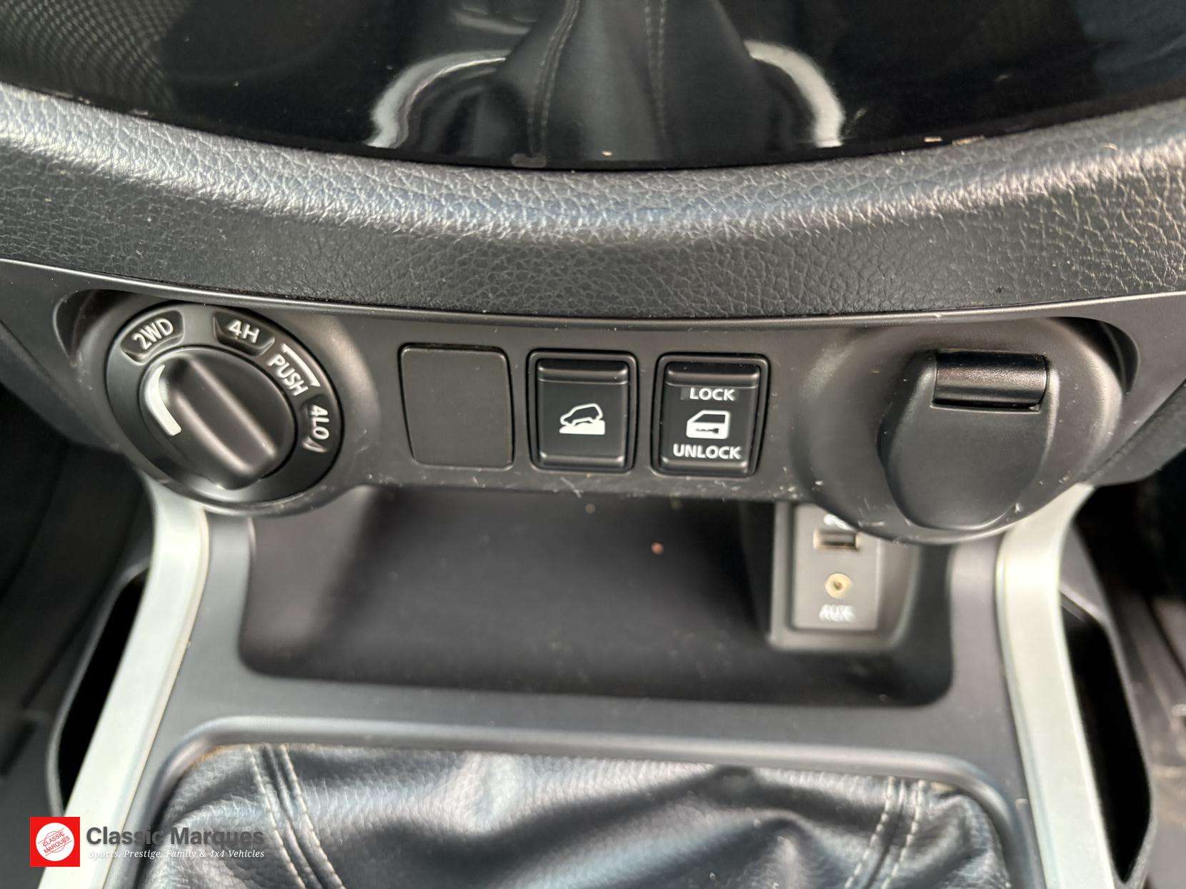 2016 NISSAN NAVARA 2016 NISSAN NAVARA