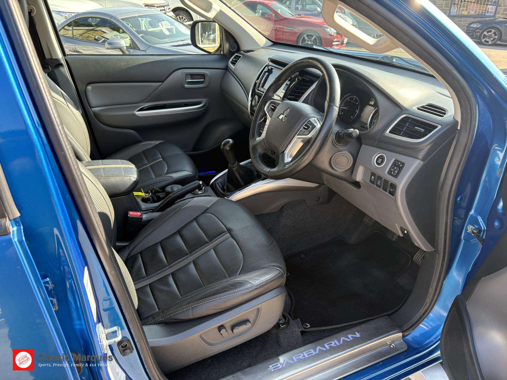 A 2018 MITSUBISHI L200 2.4 DI-D DC Barbarian Pickup Double Cab 4dr Diesel Manual 4WD Euro 6 (178 ps) A 2018 MITSUBISHI L200 2.4 DI-D DC Barbarian Pickup Double Cab 4dr Diesel Manual 4WD Euro 6 (178 ps)