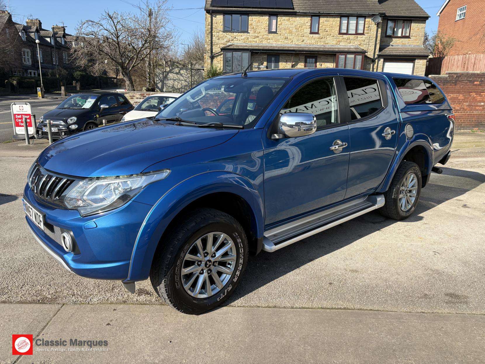 A 2018 MITSUBISHI L200 2.4 DI-D DC Barbarian Pickup Double Cab 4dr Diesel Manual 4WD Euro 6 (178 ps) A 2018 MITSUBISHI L200 2.4 DI-D DC Barbarian Pickup Double Cab 4dr Diesel Manual 4WD Euro 6 (178 ps)