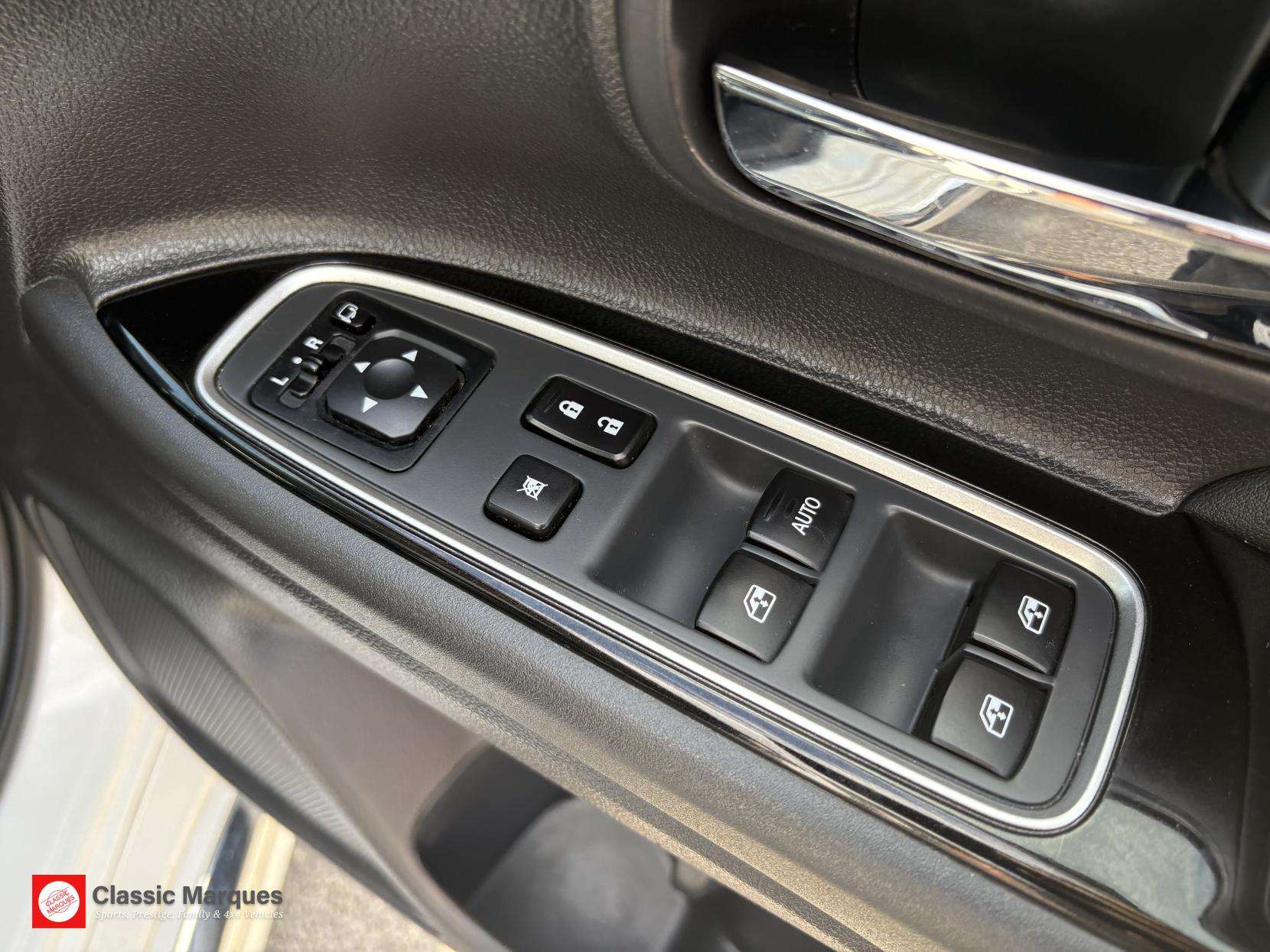 2017 MITSUBISHI OUTLANDER 2017 MITSUBISHI OUTLANDER