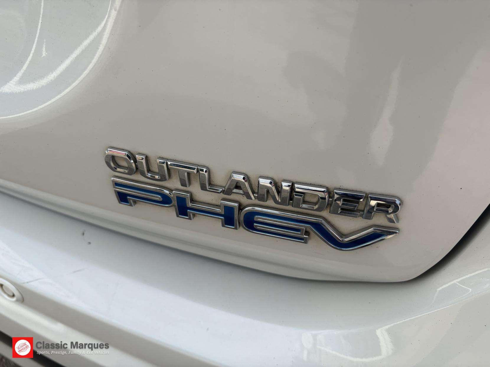 2017 MITSUBISHI OUTLANDER 2017 MITSUBISHI OUTLANDER