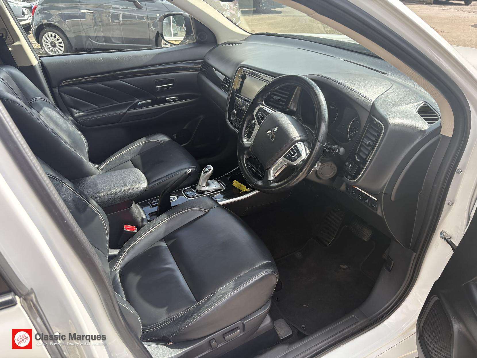 2017 MITSUBISHI OUTLANDER 2017 MITSUBISHI OUTLANDER