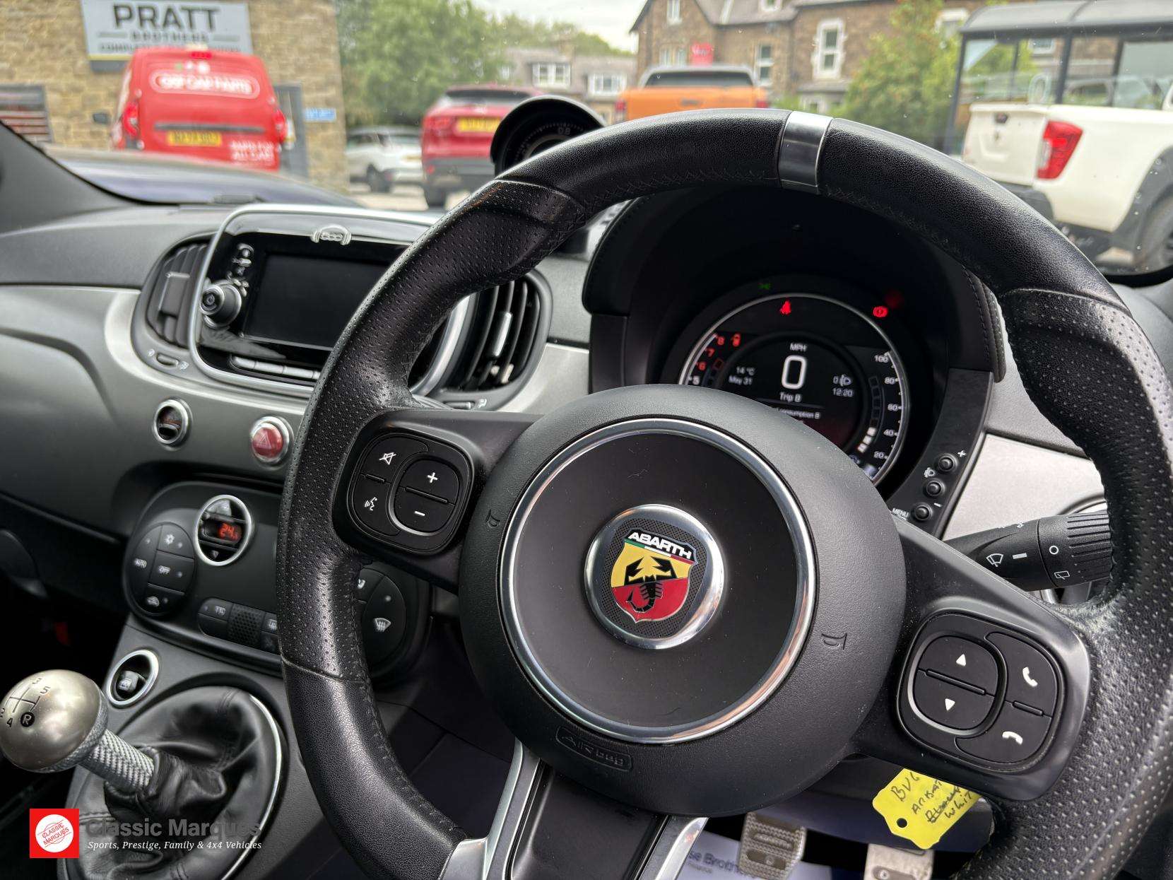 2016 ABARTH 595 2016 ABARTH 595