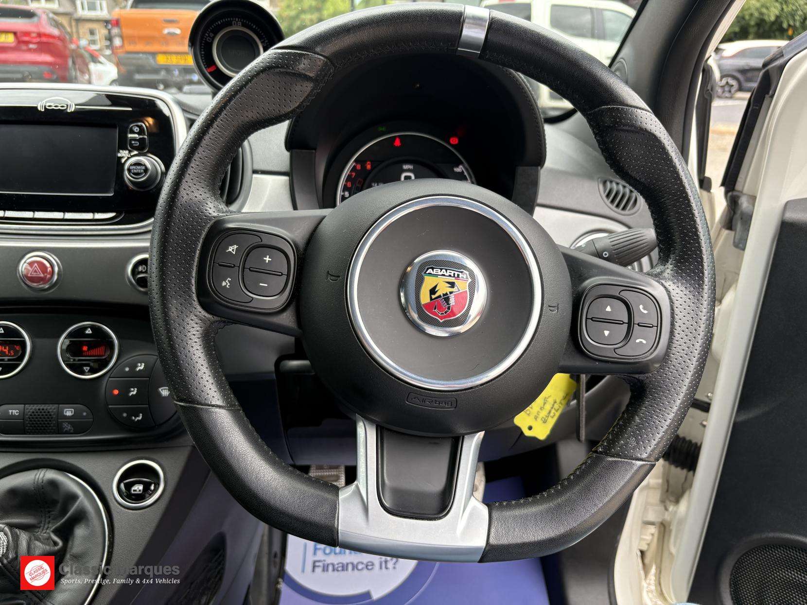 2016 ABARTH 595 2016 ABARTH 595