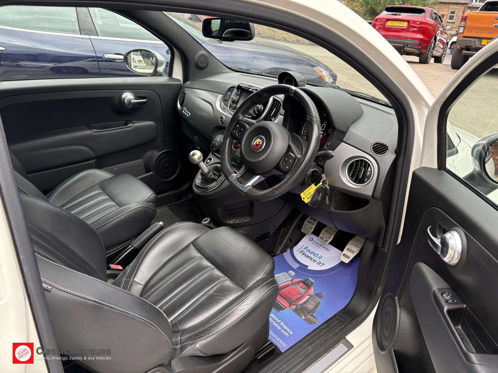 2016 ABARTH 595 2016 ABARTH 595