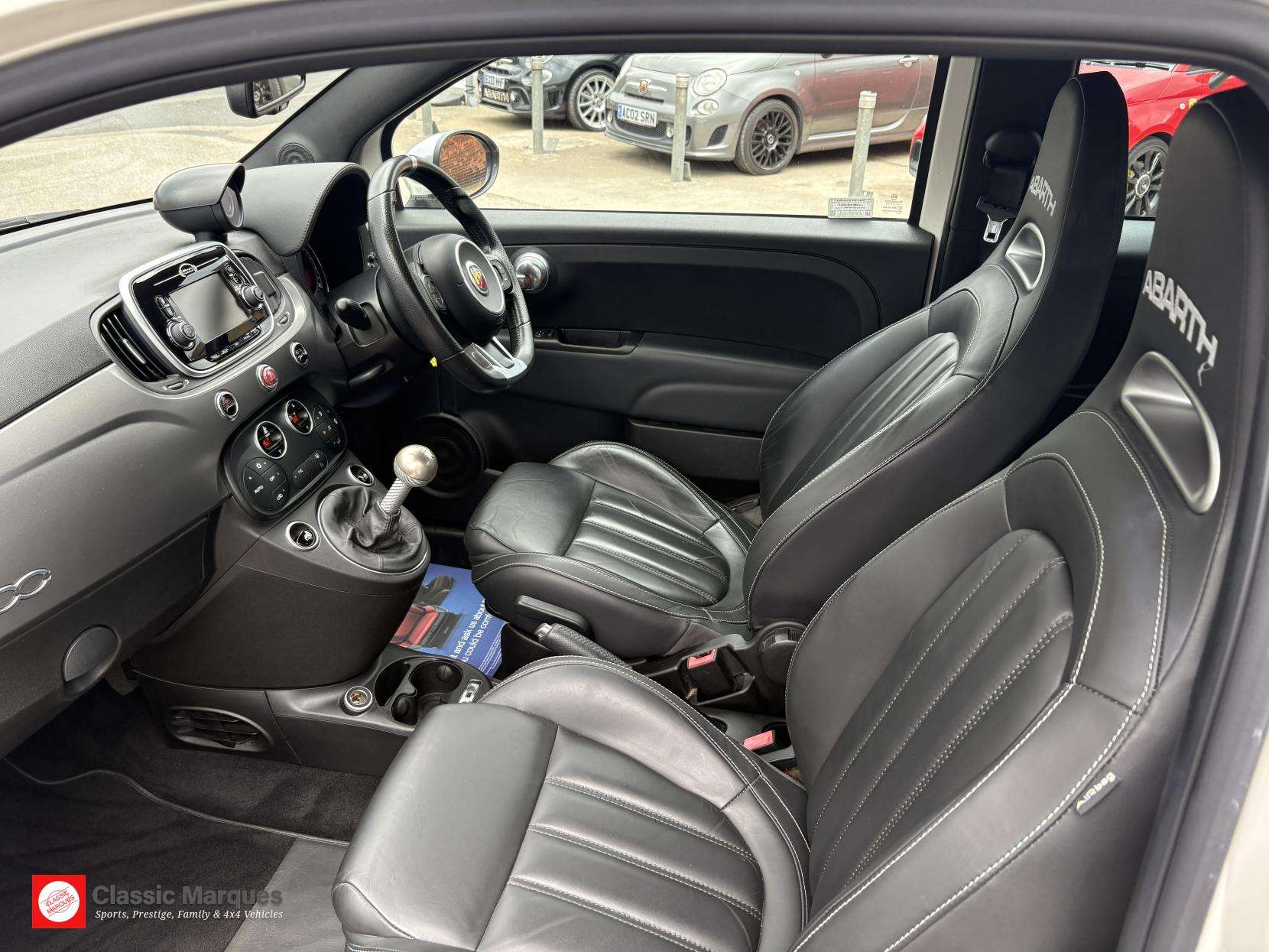 2016 ABARTH 595 2016 ABARTH 595