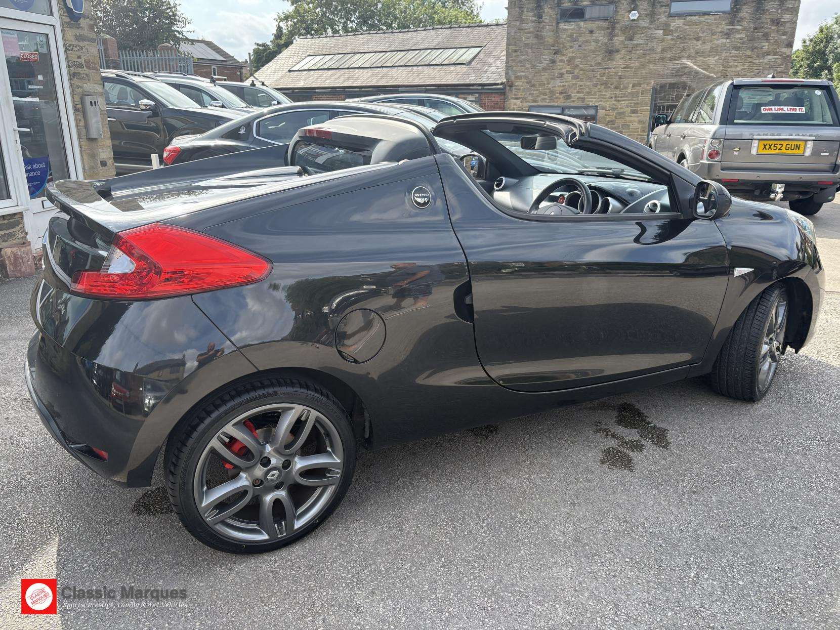 A 2011 RENAULT WIND 1.2 TCe GT Line Convertible 2dr Petrol Manual Euro 5 (100 ps) A 2011 RENAULT WIND 1.2 TCe GT Line Convertible 2dr Petrol Manual Euro 5 (100 ps)