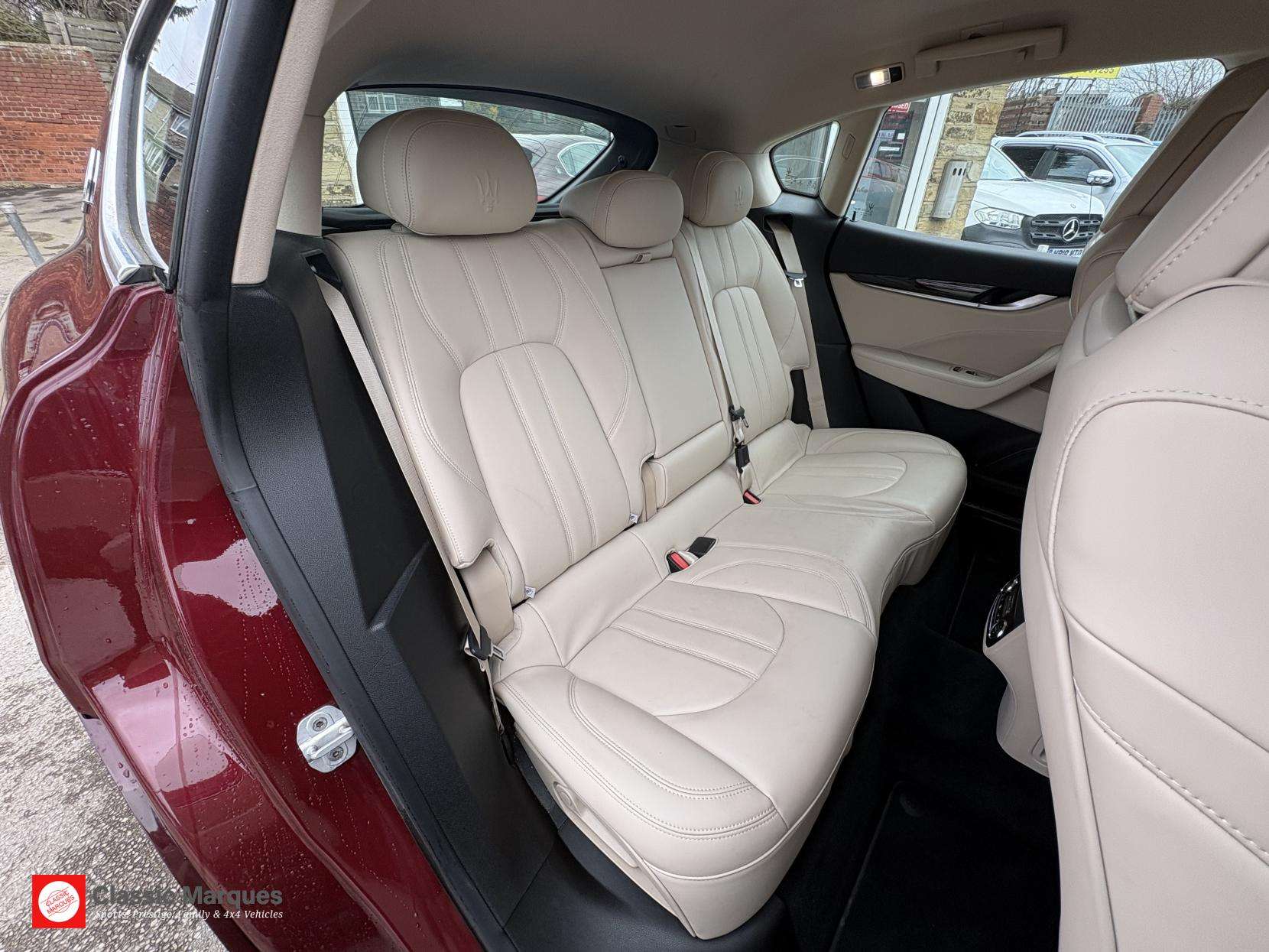 2018 MASERATI LEVANTE 2018 MASERATI LEVANTE