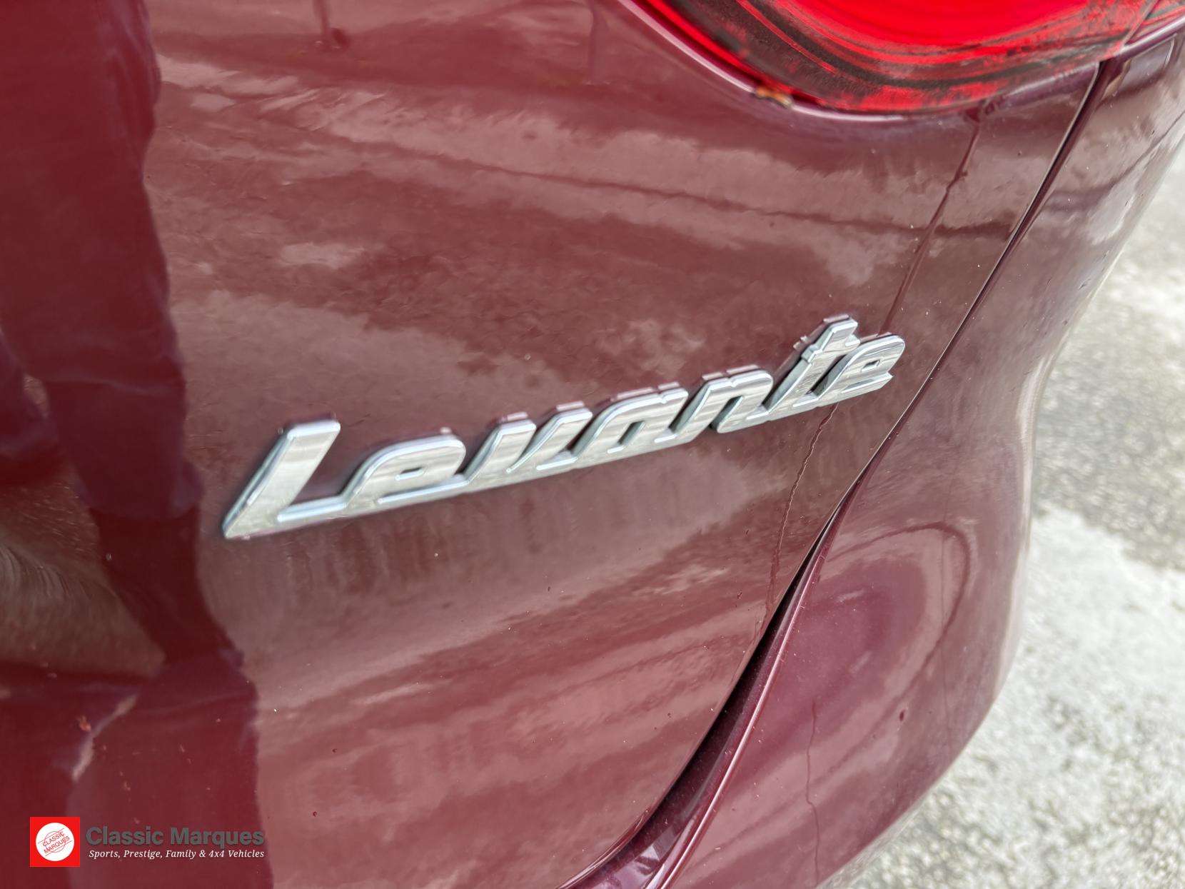 2018 MASERATI LEVANTE 2018 MASERATI LEVANTE