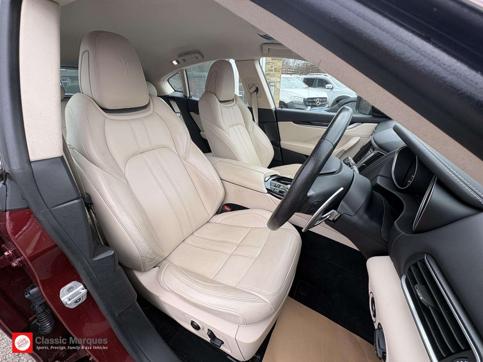 2018 MASERATI LEVANTE 2018 MASERATI LEVANTE