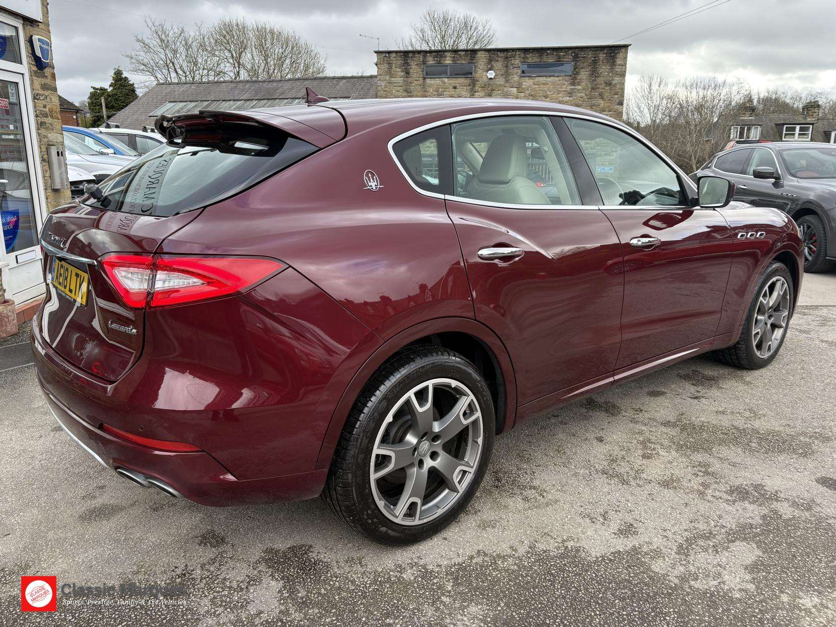 2018 MASERATI LEVANTE 2018 MASERATI LEVANTE