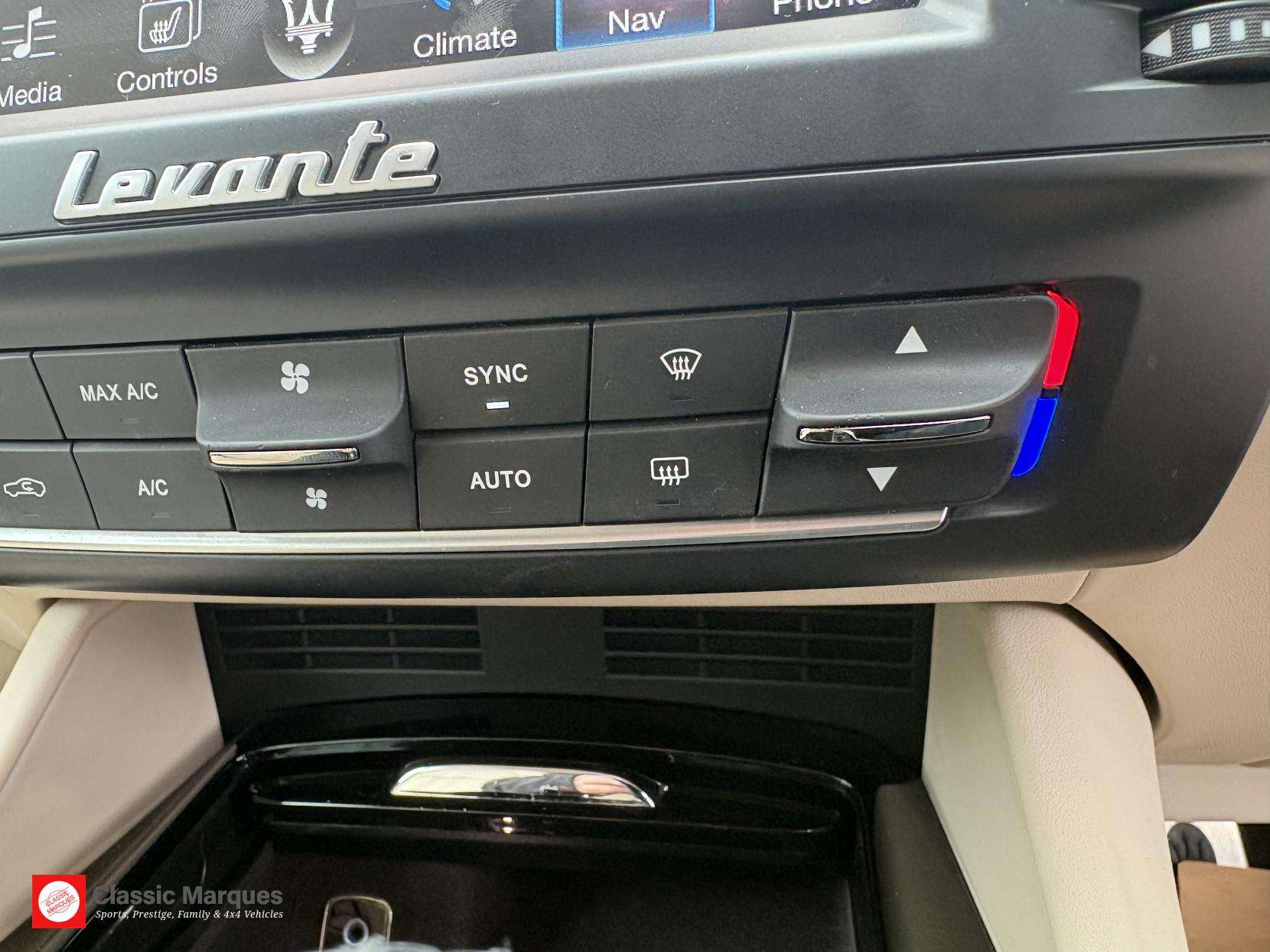 2018 MASERATI LEVANTE 2018 MASERATI LEVANTE