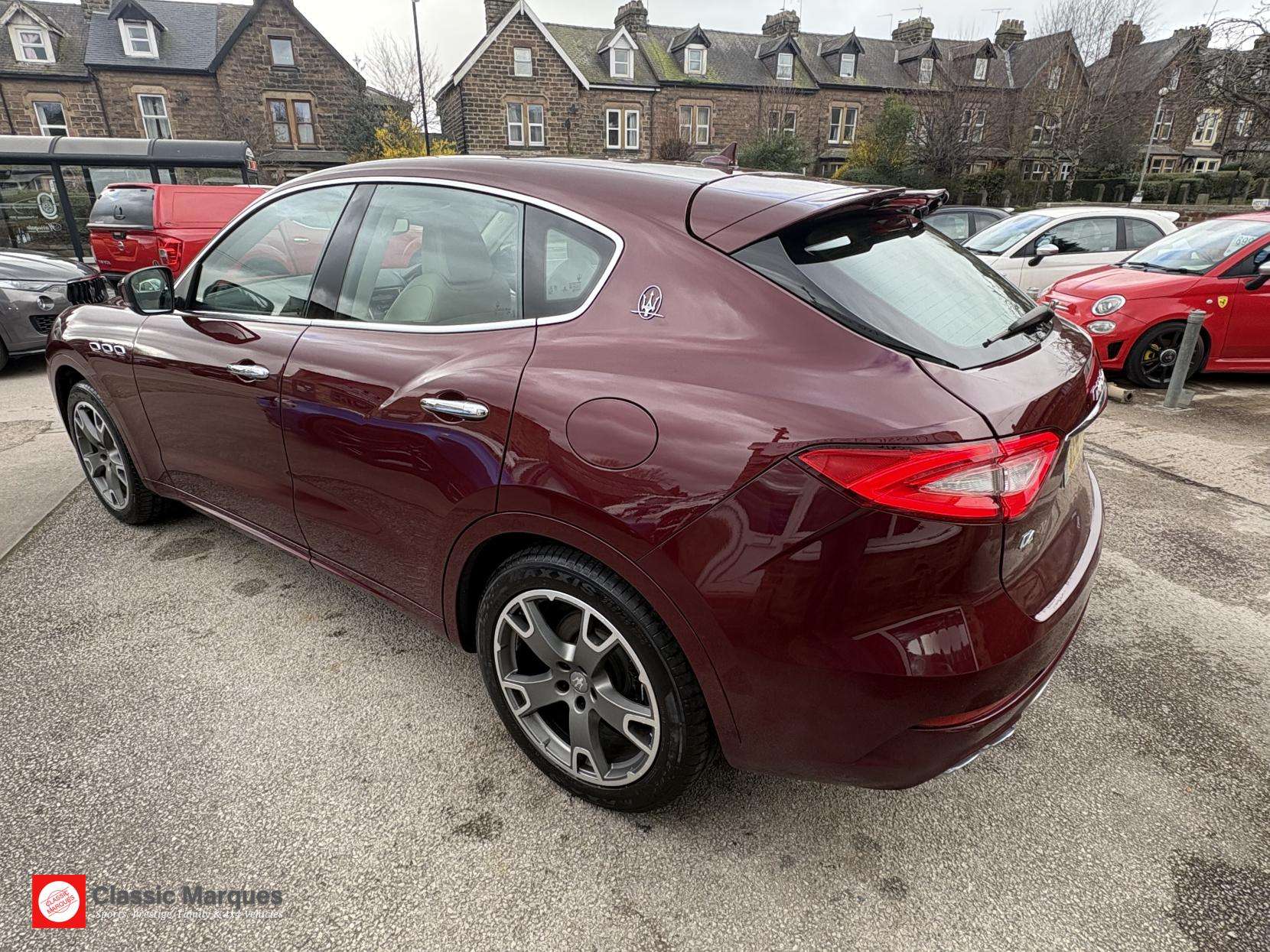 2018 MASERATI LEVANTE 2018 MASERATI LEVANTE