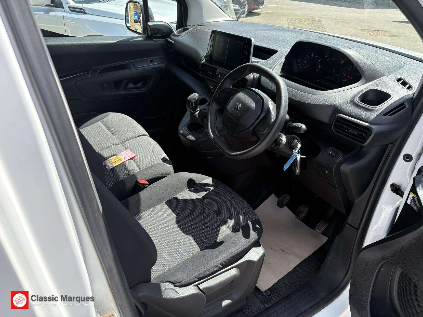 A 2019 PEUGEOT PARTNER 1.6 BlueHDi 1000 Professional Standard Panel Van 5dr Diesel Manual SWB Euro 6 (s/s) (100 bhp) A 2019 PEUGEOT PARTNER 1.6 BlueHDi 1000 Professional Standard Panel Van 5dr Diesel Manual SWB Euro 6 (s/s) (100 bhp)