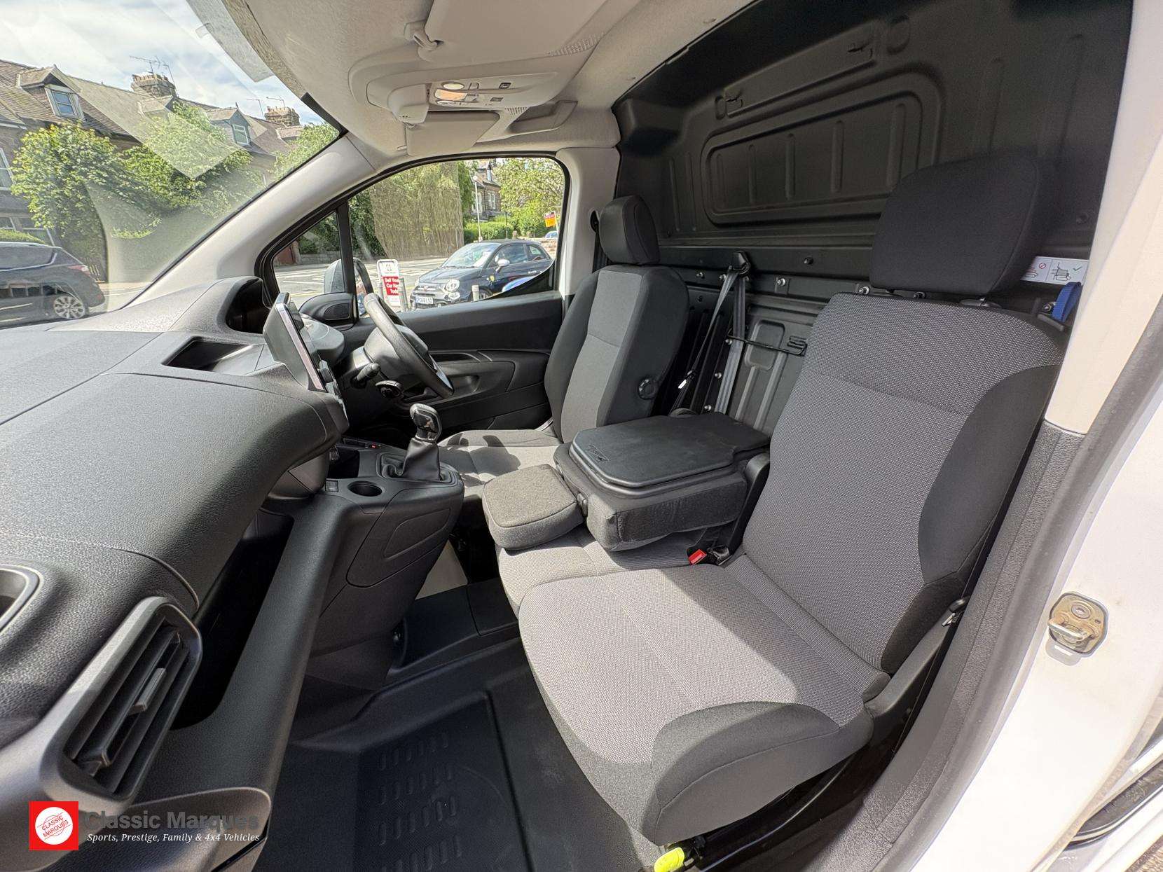 2019 PEUGEOT PARTNER 2019 PEUGEOT PARTNER
