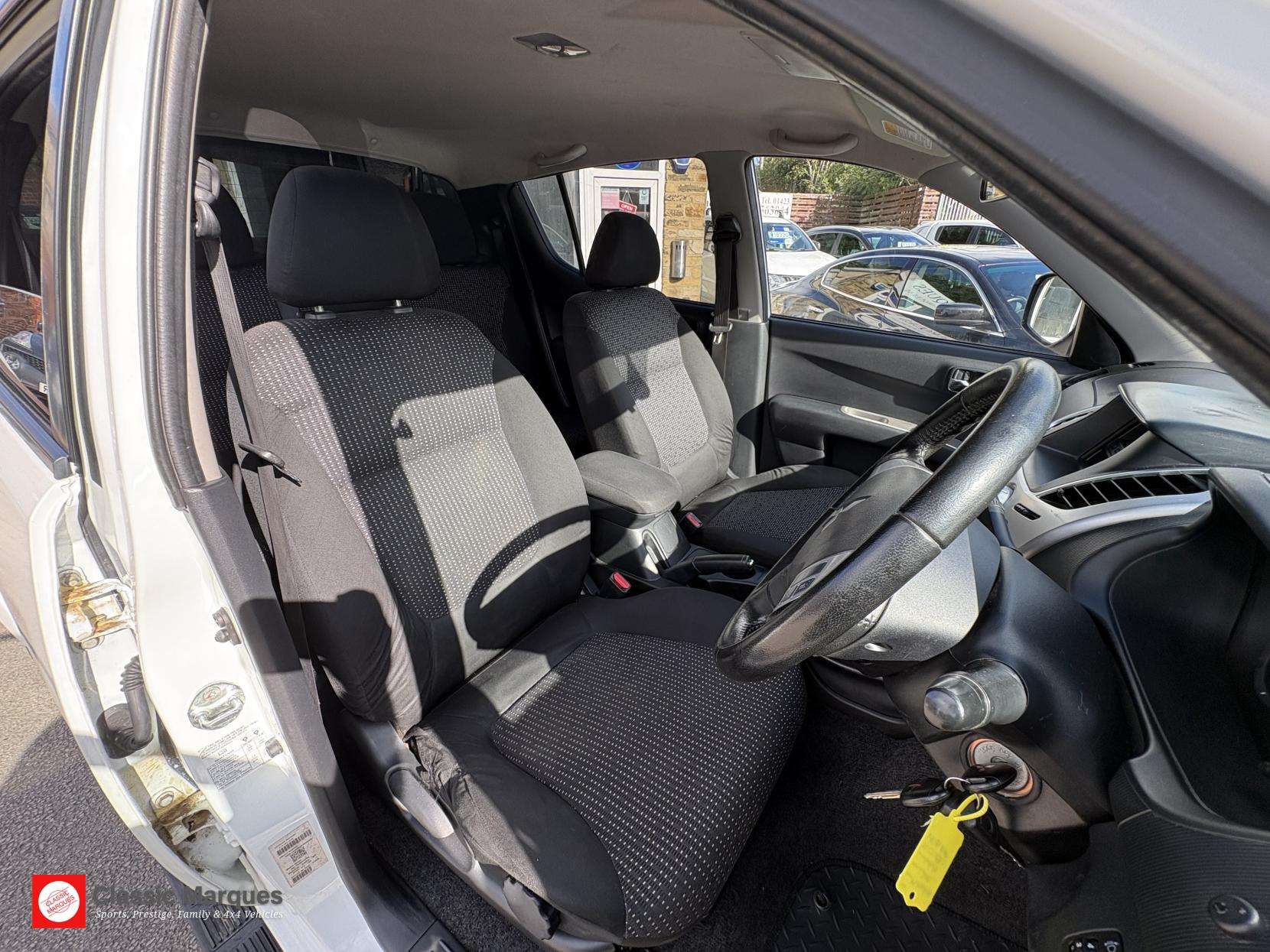 2015 MITSUBISHI L200 2015 MITSUBISHI L200