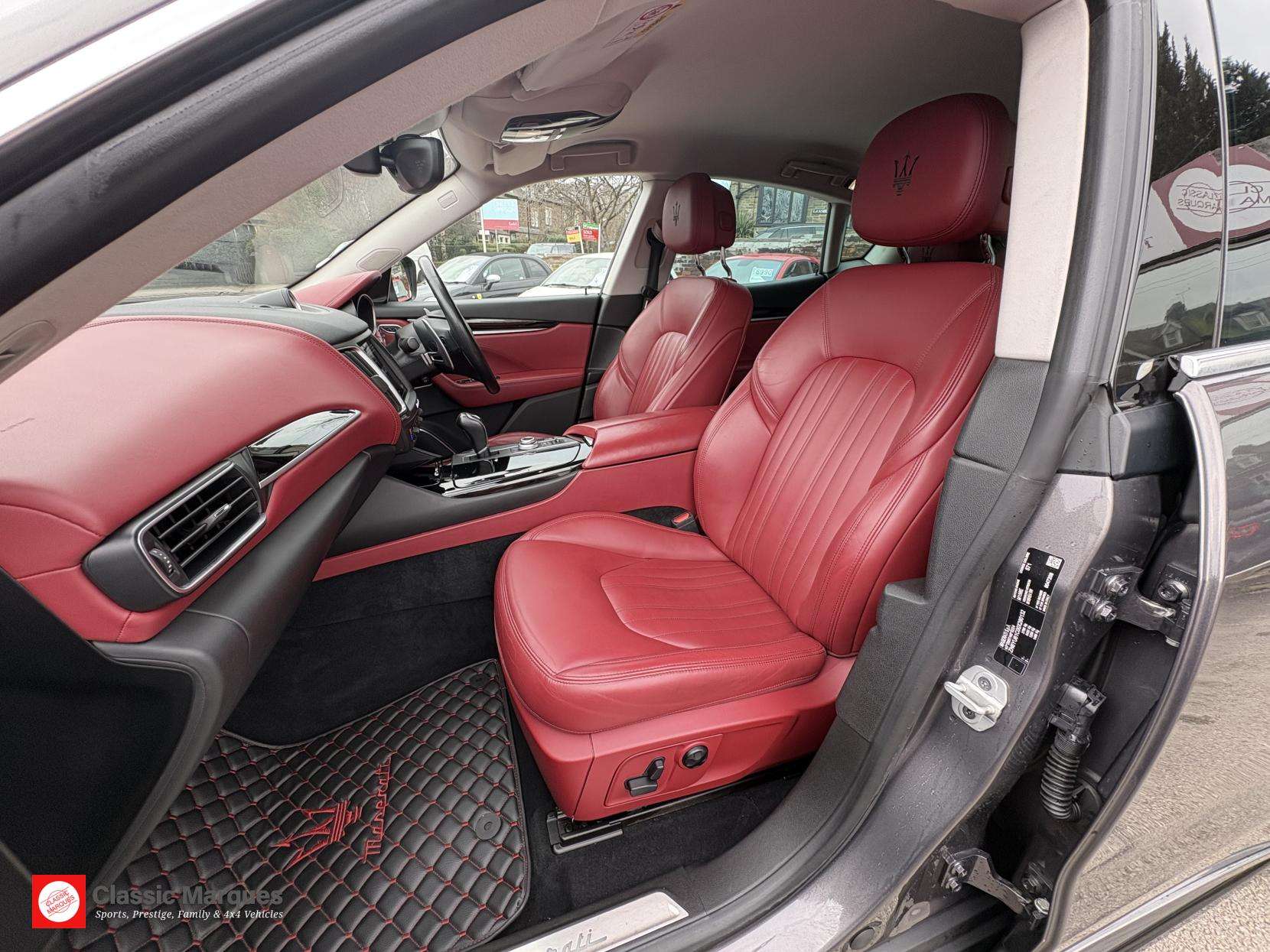 2018 MASERATI LEVANTE 2018 MASERATI LEVANTE