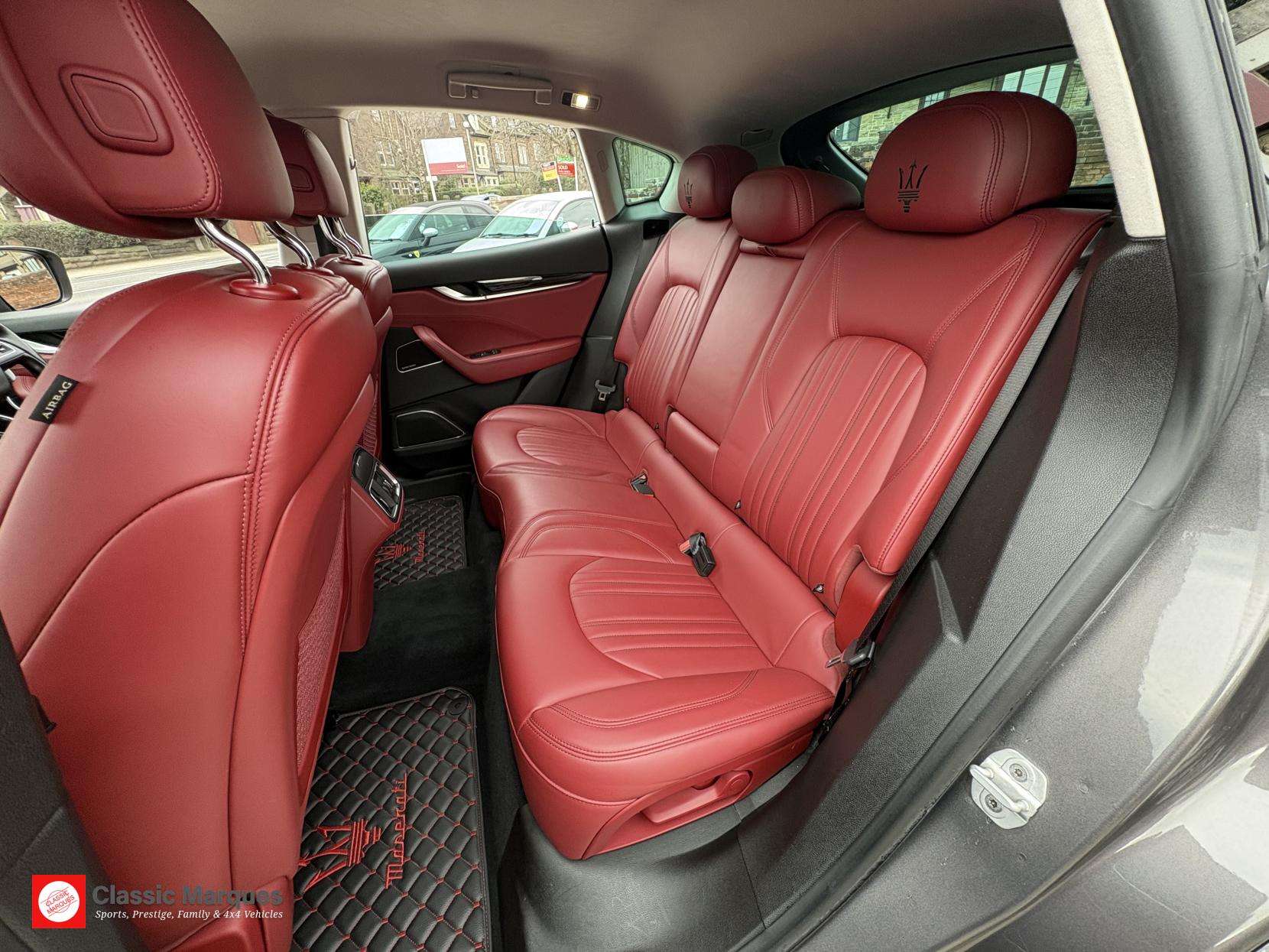 2018 MASERATI LEVANTE 2018 MASERATI LEVANTE