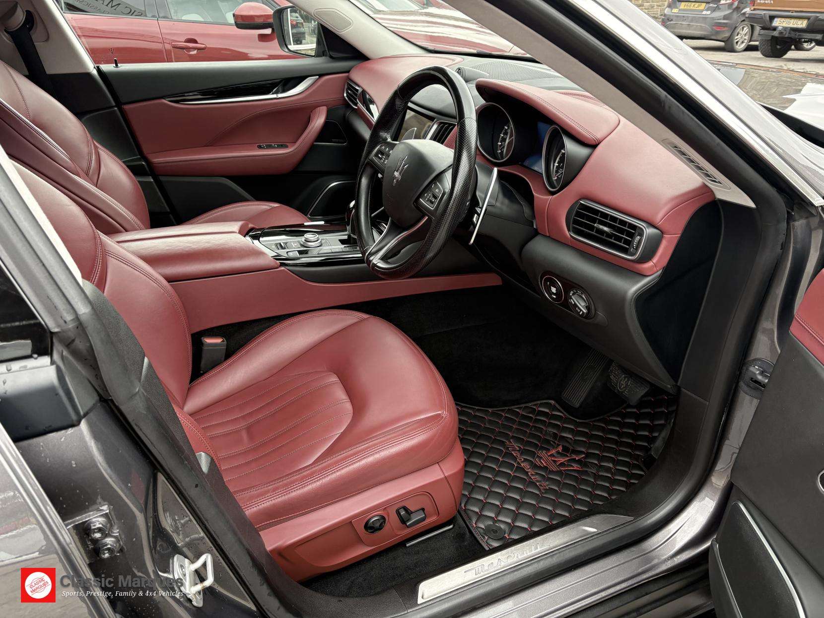 A 2018 MASERATI LEVANTE 3.0 V6 S SUV 5dr Petrol ZF 4WD Euro 6 (s/s) (430 ps) A 2018 MASERATI LEVANTE 3.0 V6 S SUV 5dr Petrol ZF 4WD Euro 6 (s/s) (430 ps)