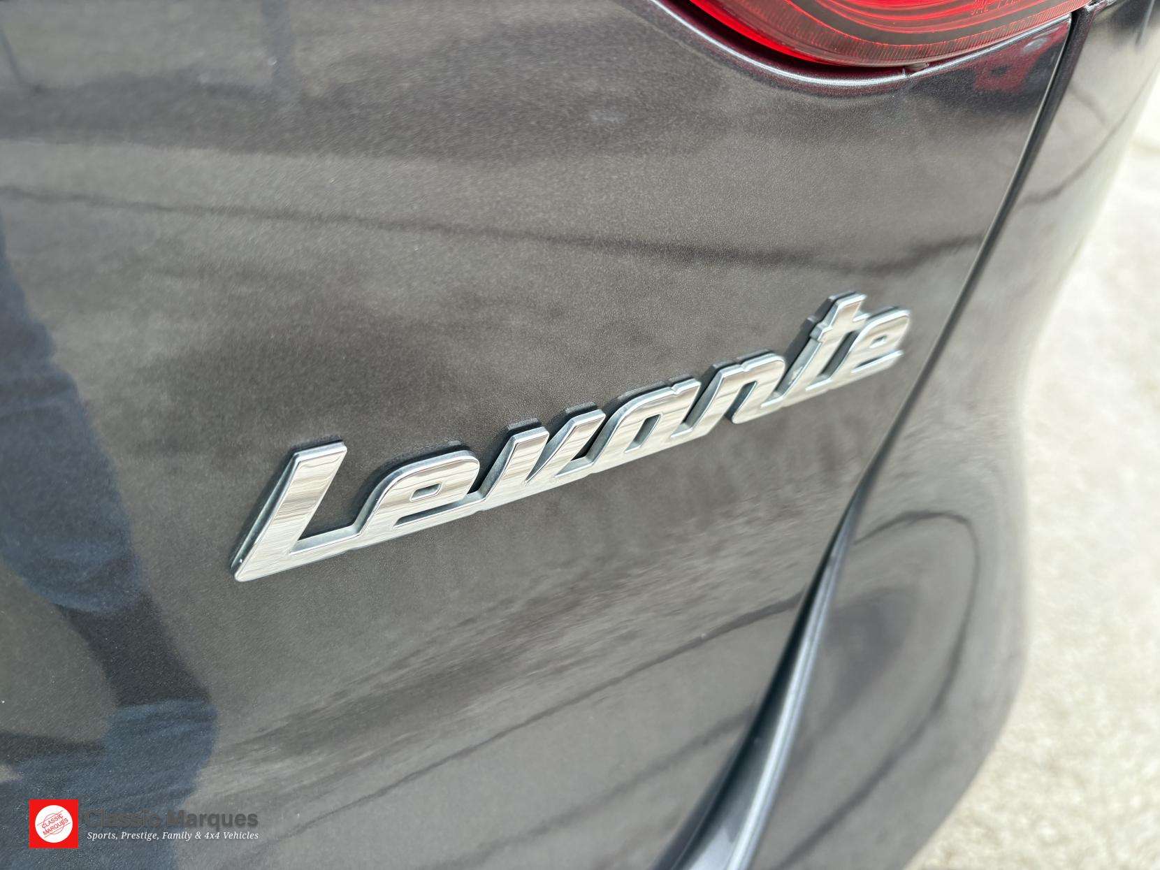 2018 MASERATI LEVANTE 2018 MASERATI LEVANTE
