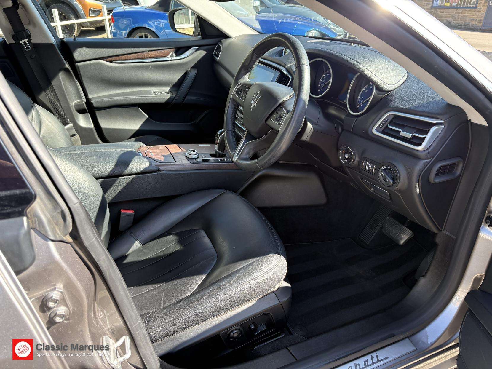 A 2017 MASERATI GHIBLI 3.0 V6 Saloon 4dr Petrol ZF Euro 5 (330 ps) A 2017 MASERATI GHIBLI 3.0 V6 Saloon 4dr Petrol ZF Euro 5 (330 ps)