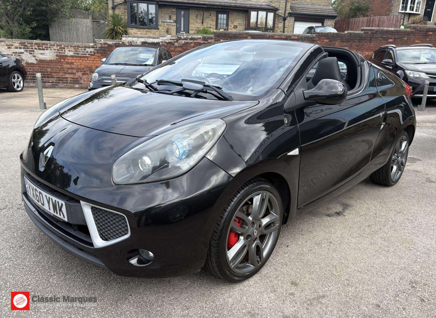 A 2010 RENAULT WIND 1.6 VVT Dynamique S Convertible 2dr Petrol Manual Euro 4 (133 ps) A 2010 RENAULT WIND 1.6 VVT Dynamique S Convertible 2dr Petrol Manual Euro 4 (133 ps)