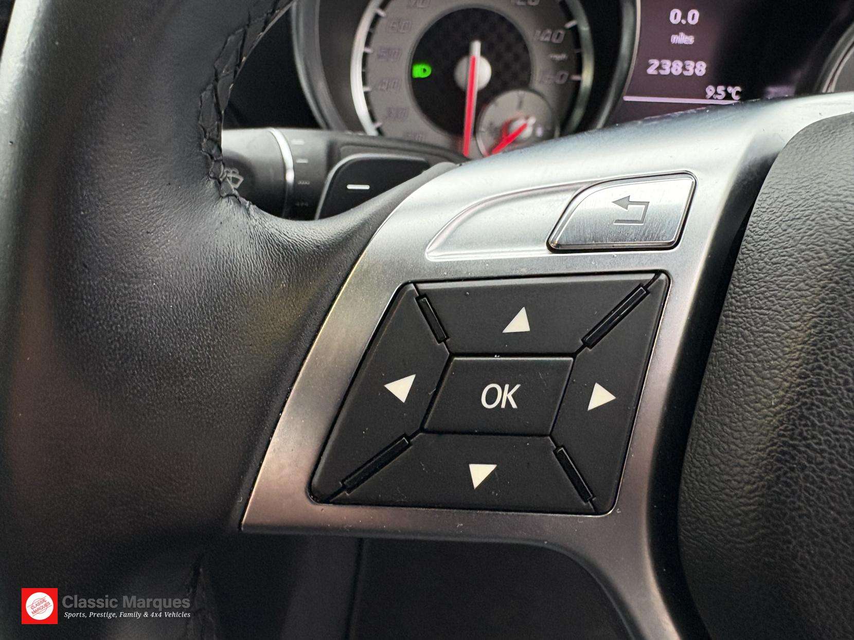 2012 MERCEDES-BENZ SLK 2012 MERCEDES-BENZ SLK