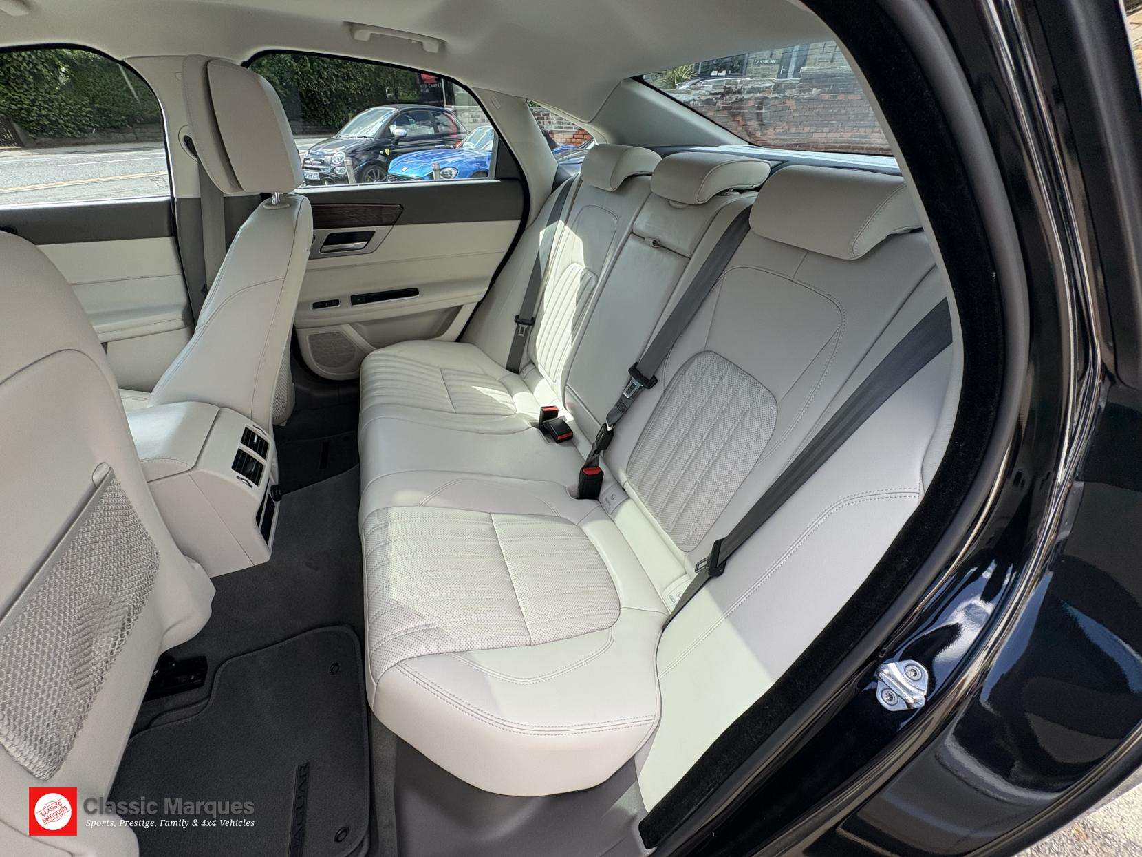 2017 JAGUAR XF 2017 JAGUAR XF