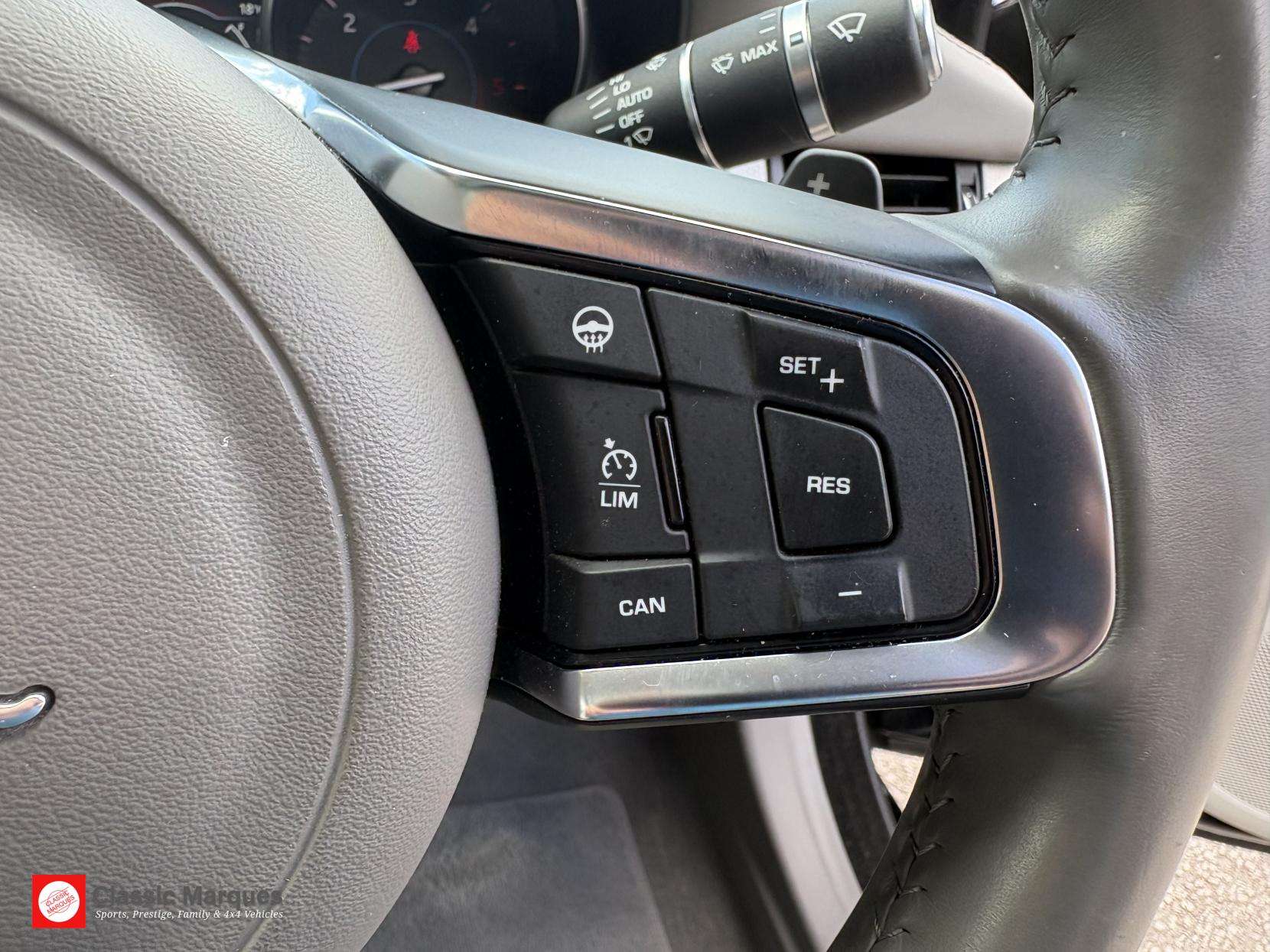 2017 JAGUAR XF 2017 JAGUAR XF